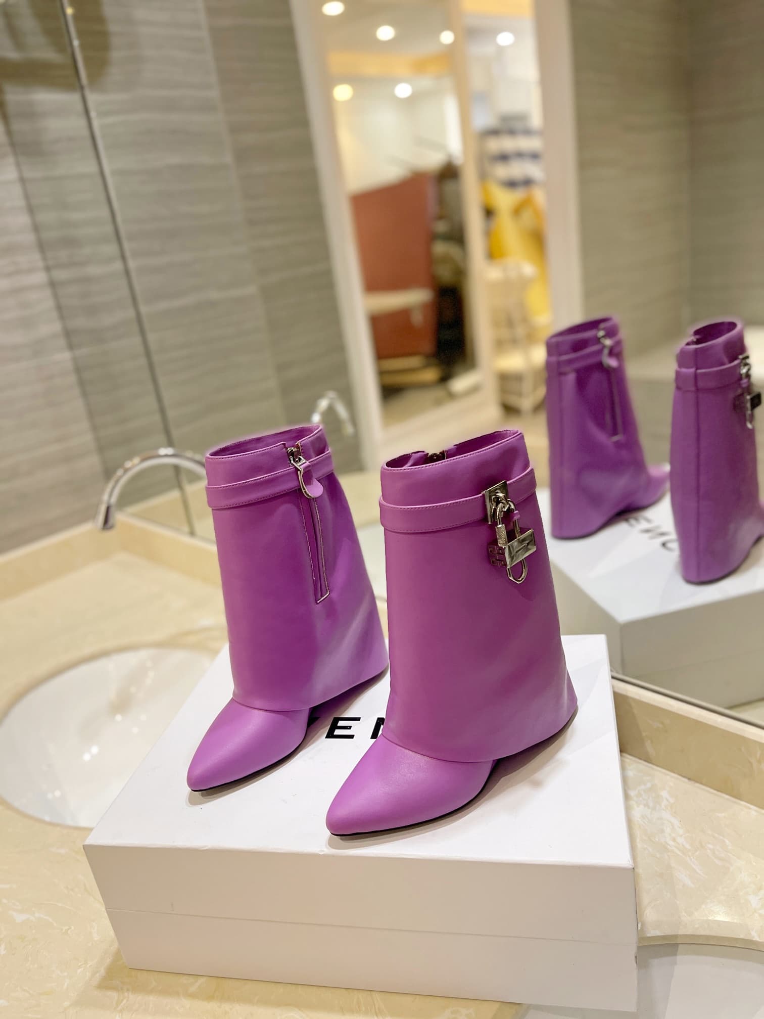 D6568 💰 Authentic, high-quality customized version from the store counter — image 2