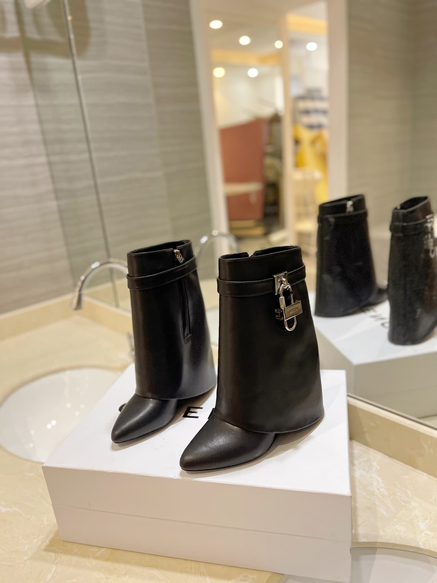 D6566 💰 Authentic, high-quality customized version from the retail store — image 2