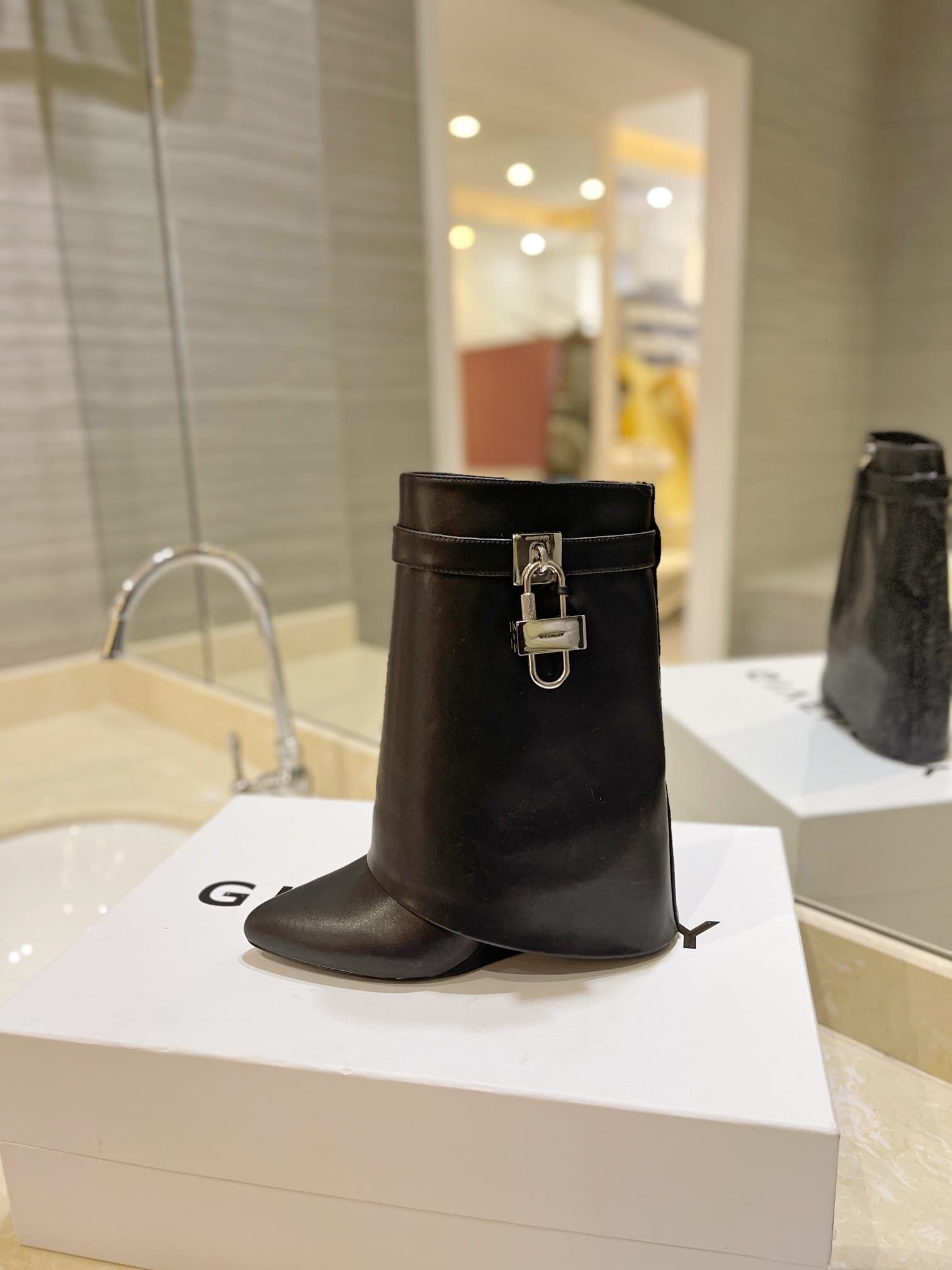 D6566 💰 Authentic, high-quality customized version from the retail store — image 4
