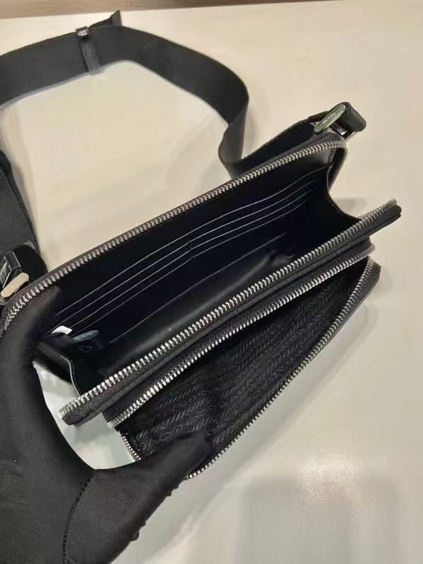 C6994 🎉New waist bag🎉2VH156A🎉 — image 8