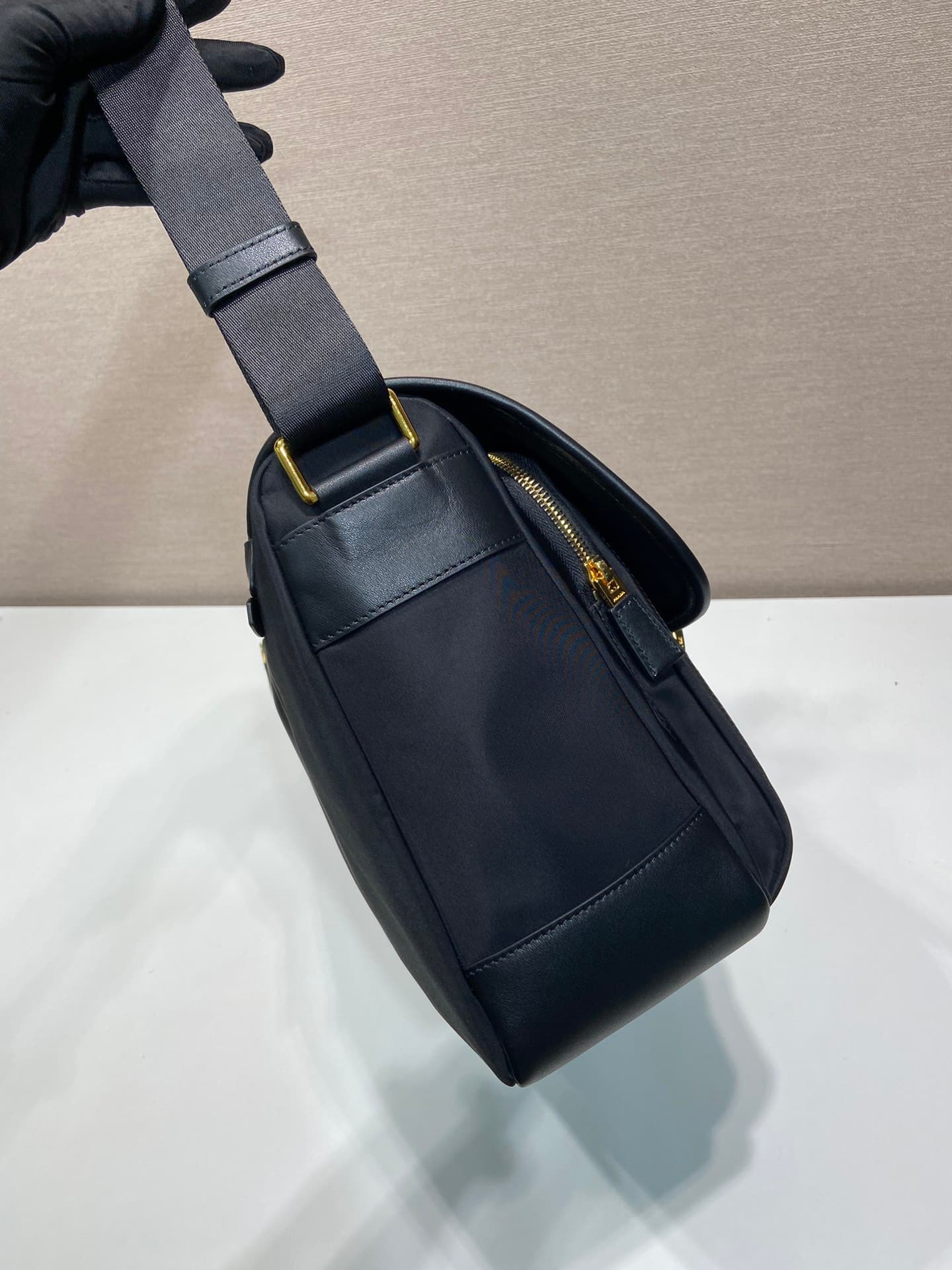 C6995 🎉New courier bag🎉1BD369🎉🎉 — image 5