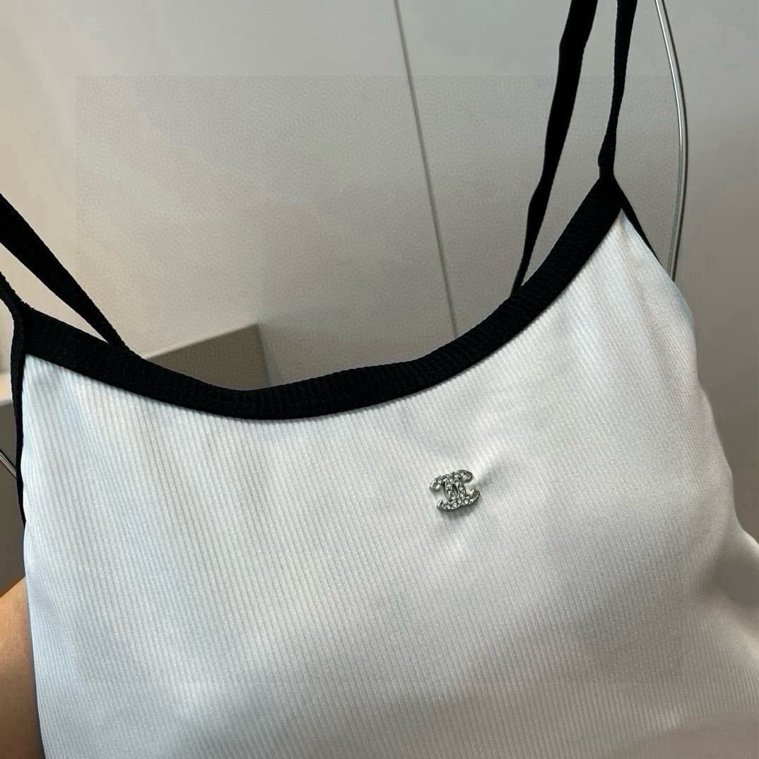 C24958 Chanel swimsuits ¥ — image 3