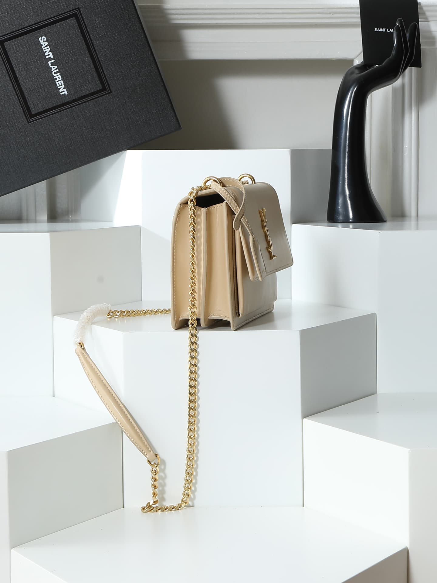 C8604 (Vintage/retro leather cowhide🐂) Vintage/retro imported high-quality cowhide with toothpick pattern ➕ premium custom matching vacuum galvanized antique gold hardware—new antique gold hardware in stock! The craftsmanship of the leather and metal is a — image 2