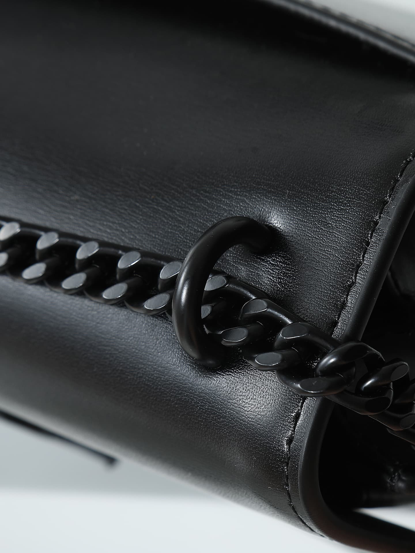 C8601 (Vintage/retro leather material🐂) Vintage/retro imported high-quality leather with toothpick pattern ➕ premium custom-made, perfectly aligned vacuum electroplated antique gold hardware—new antique gold hardware in stock! The craftsmanship of the lea — image 6
