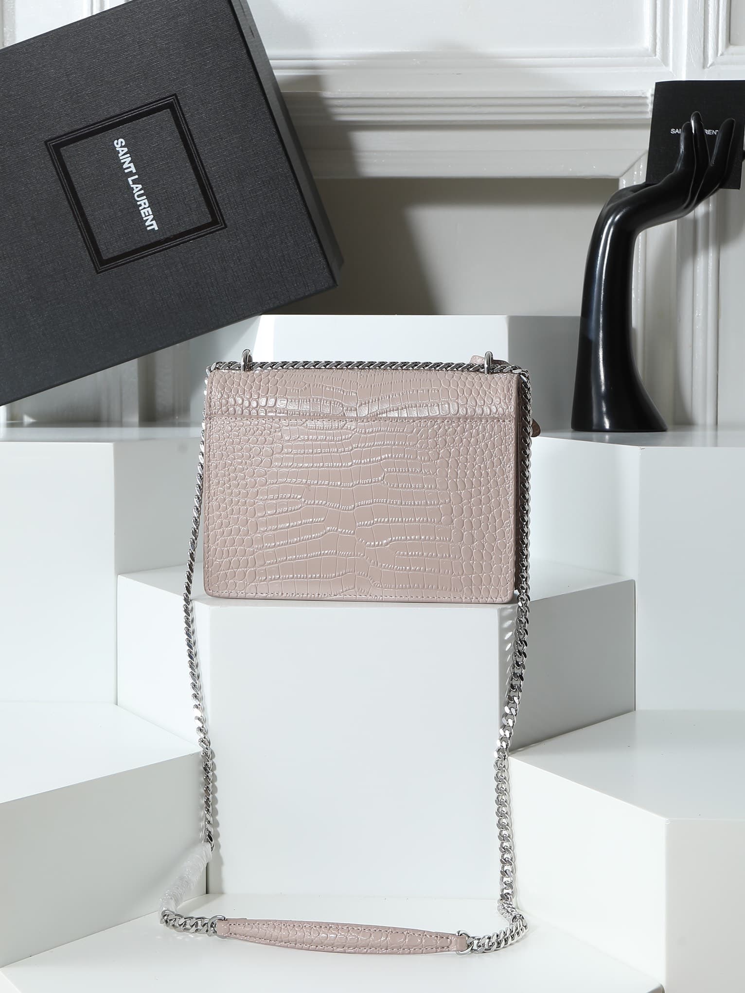 C8600 YSL Crocodile Pattern, similar to the Prince Wen model. Features a special handcrafted cowhide texture with three-dimensional patterns; imported electroplated antique silver hardware. A great item for street photography – it captures attention and i — image 3