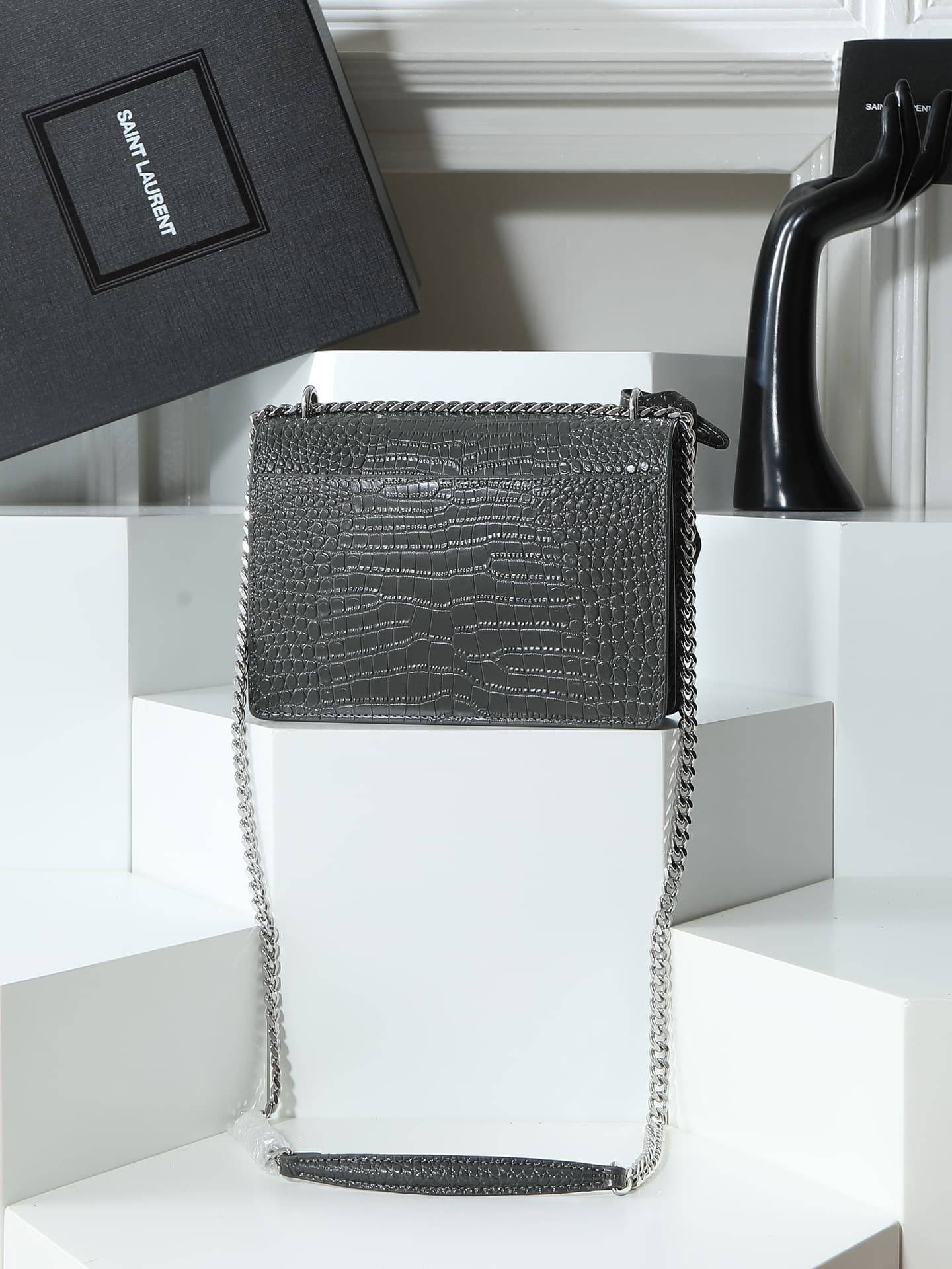 C8599 YSL Crocodile Pattern, same as the Prince Wen model. Features a special leather texture with three-dimensional patterns; imported electroplated antique silver hardware. A great item for street photography – it captures attention and is practical and — image 3