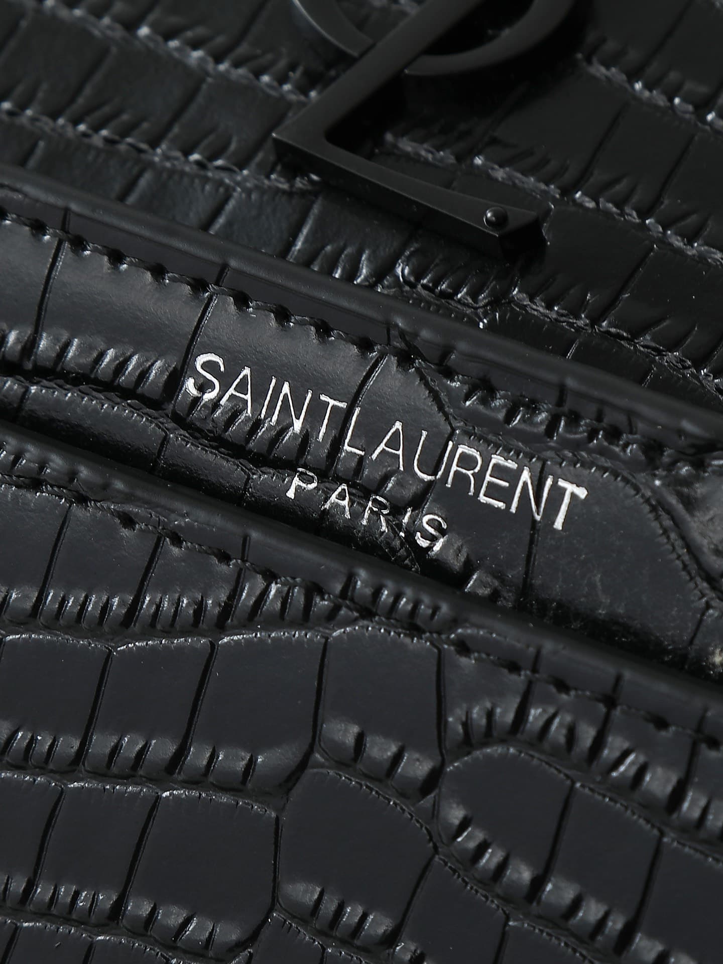 C8596 YSL Crocodile Pattern, similar to the Prince Wen model. Features a special leather texture with three-dimensional patterns; imported electroplated antique silver hardware. An excellent item for street photography – it captures attention and is pract — image 7