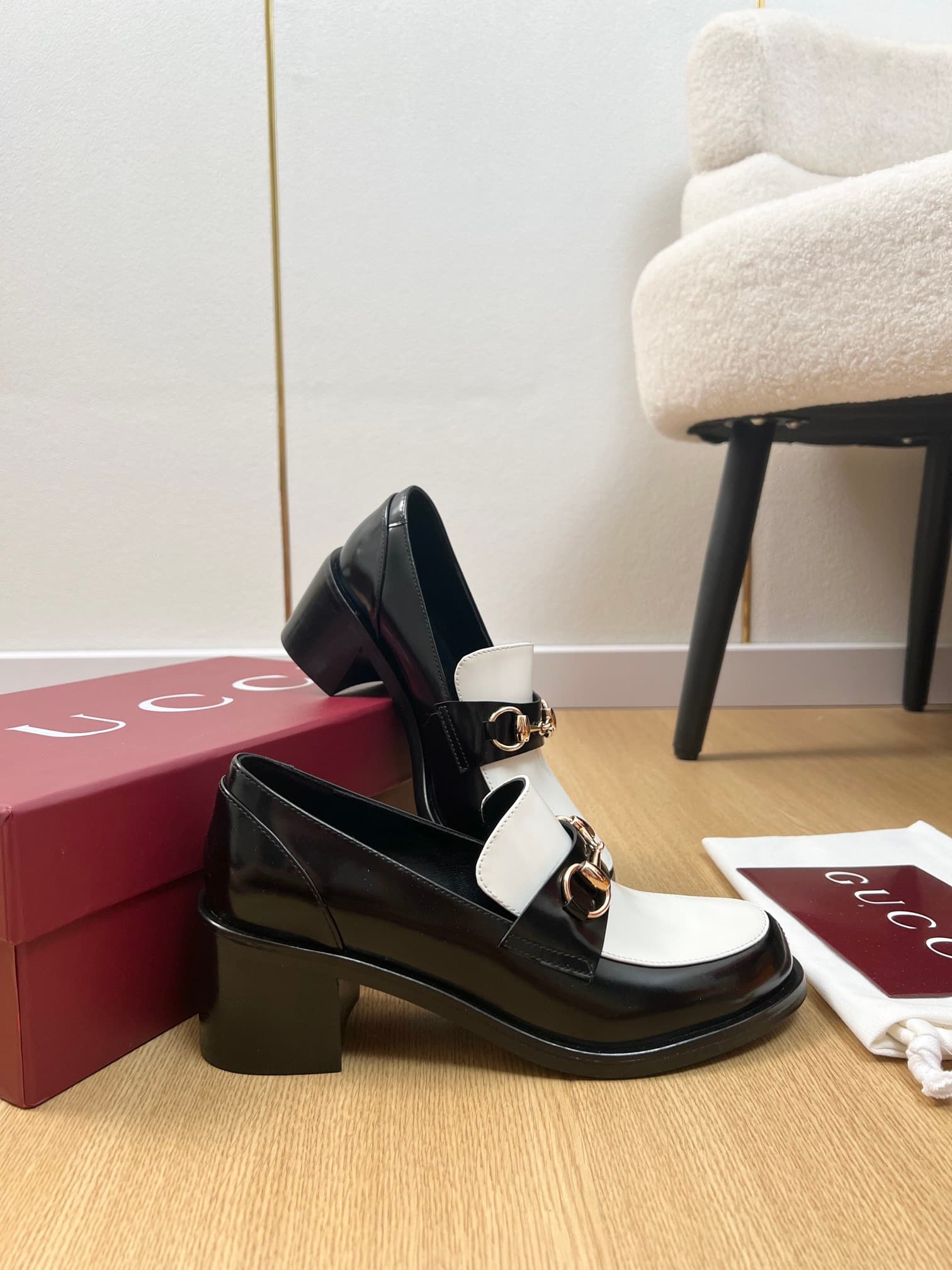 D6846 🍸 GUCCI Gucci | 𝟐𝟎𝟐5ˢˢ — image 4