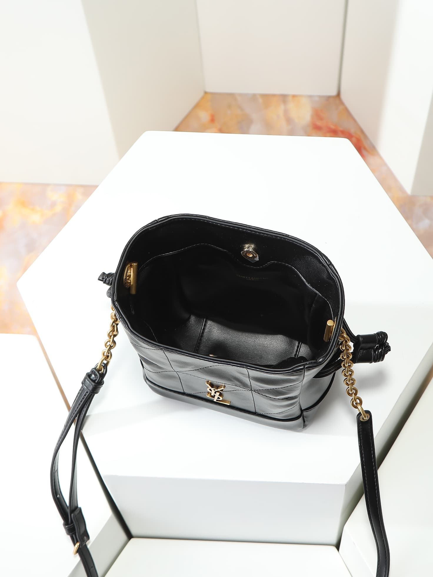 C8618 YSL’s super-new Jamie small bucket – so cute! — image 6