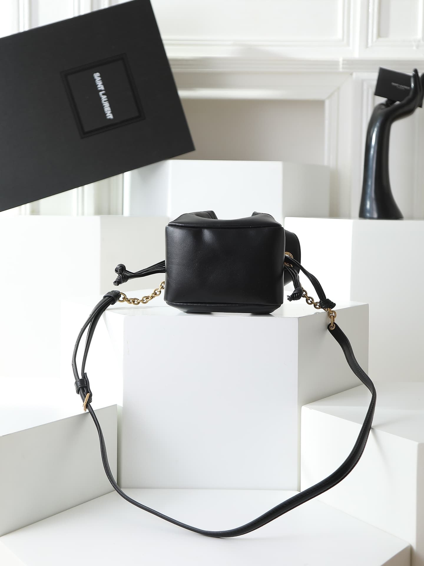 C8618 YSL’s super-new Jamie small bucket – so cute! — image 4