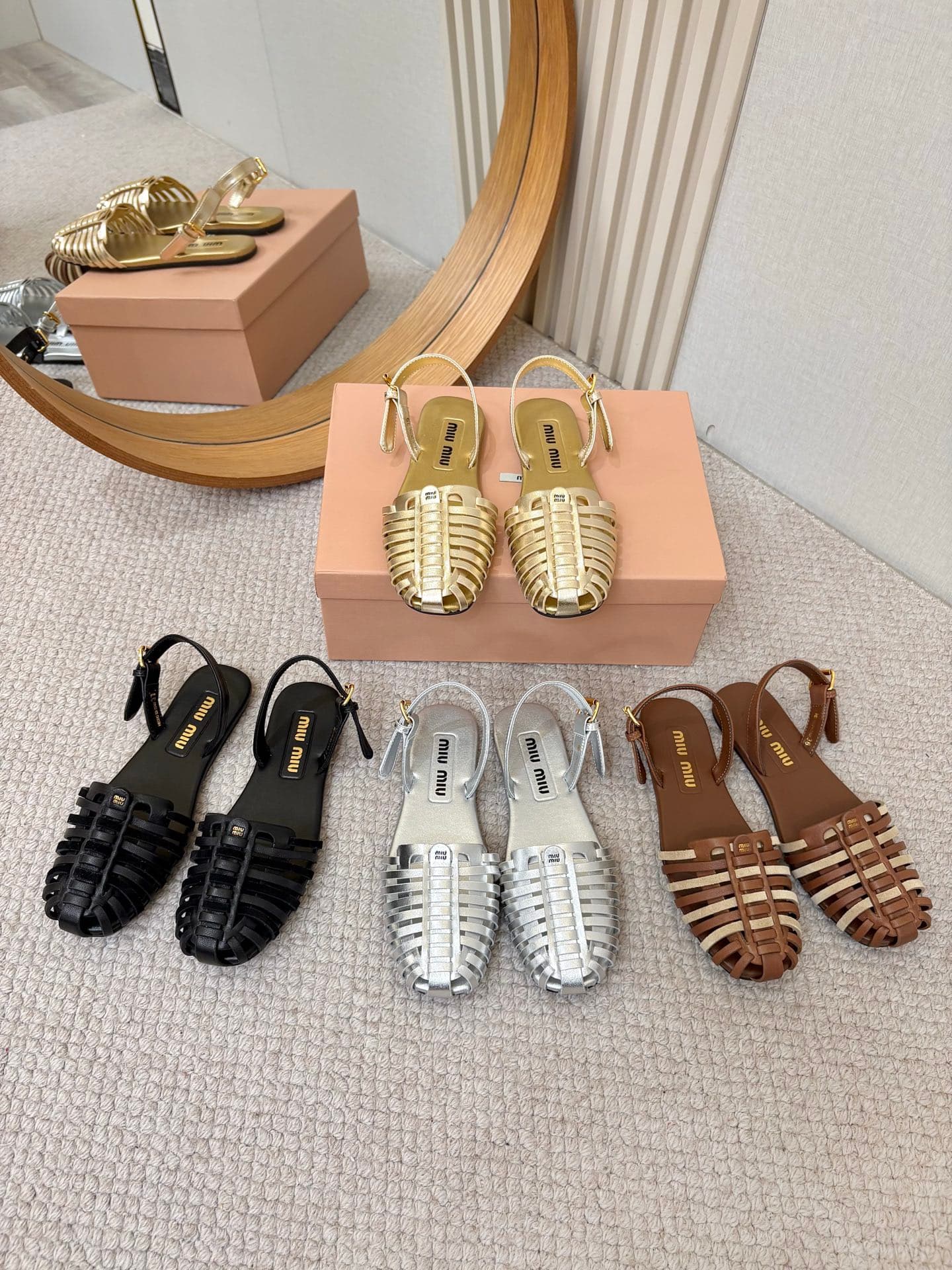 D10610 The Miumiu shoes have been updated — image 3