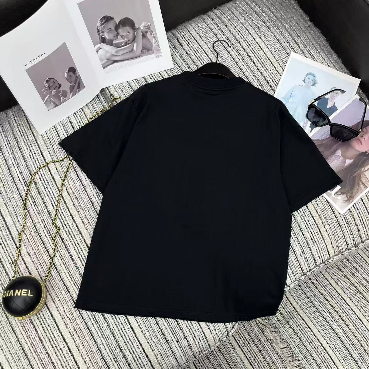 C18594 Highly recommended: 26 Spring/Summer collection 2024. BAL* Dark Holy Heart Cathedral Crackle Print Round Neck Short Sleeve Loose Fit T-shirt – This is a smaller size. Unisex SML version. — image 6