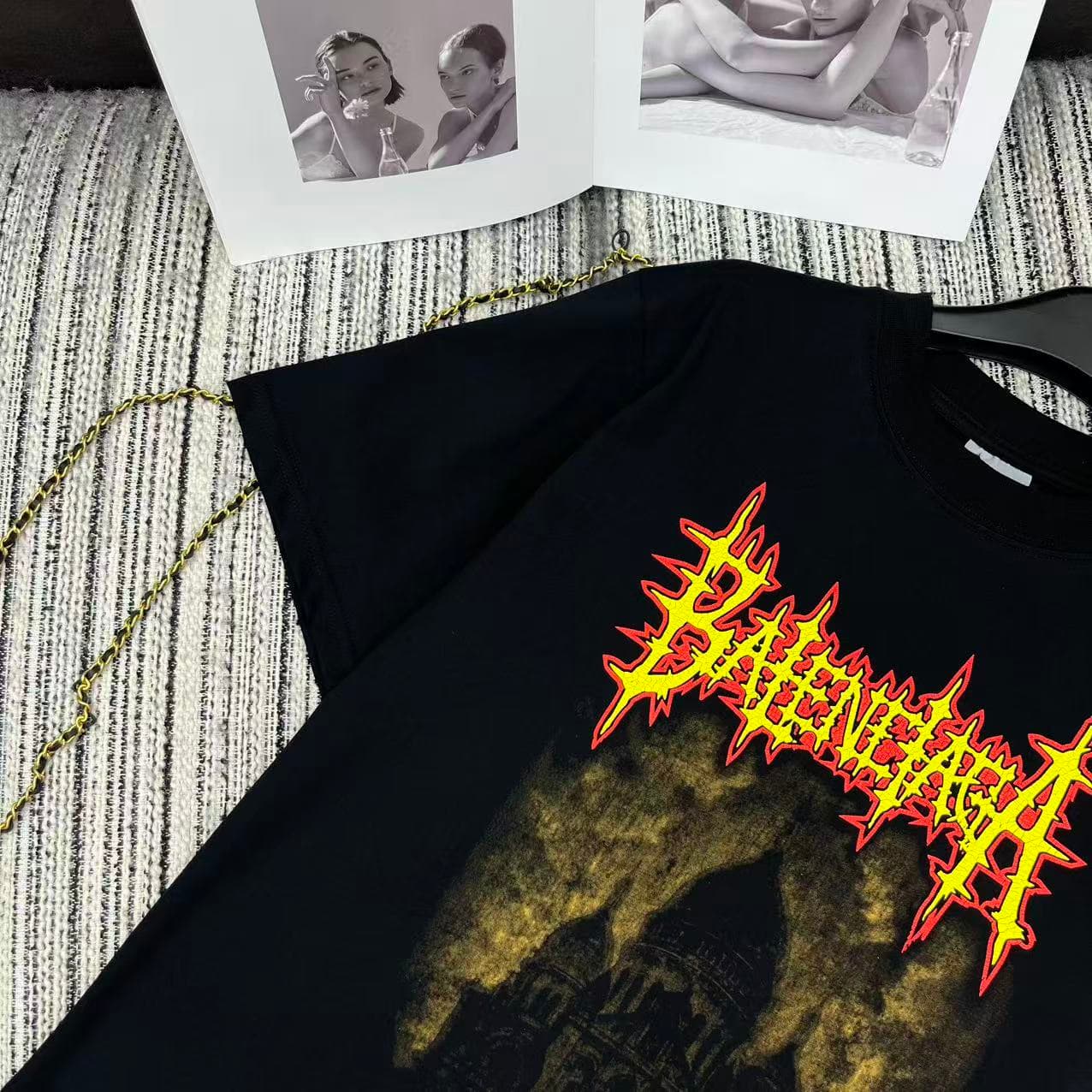 C18594 Highly recommended: 26 Spring/Summer collection 2024. BAL* Dark Holy Heart Cathedral Crackle Print Round Neck Short Sleeve Loose Fit T-shirt – This is a smaller size. Unisex SML version. — image 3
