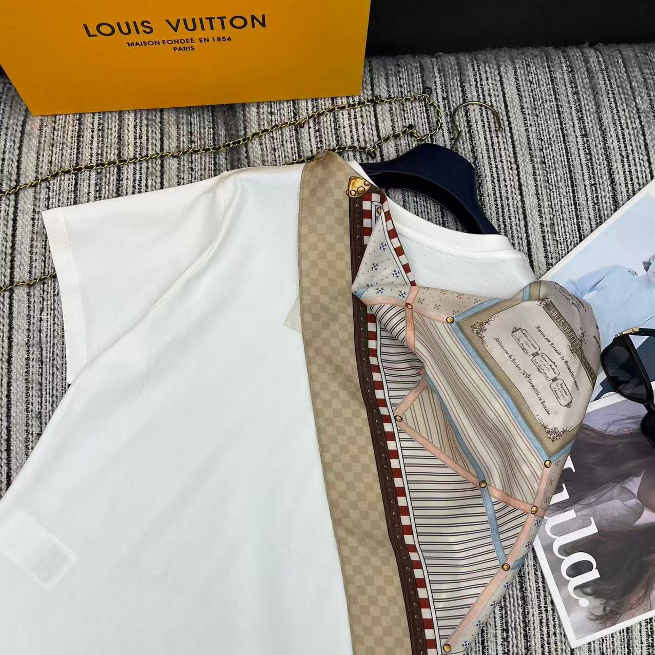 C18592 Highly recommended: 26 Spring/Summer collection. LOU* new design embroidered scarf, round neck short-sleeve T-shirt – two sizes SML. — image 8