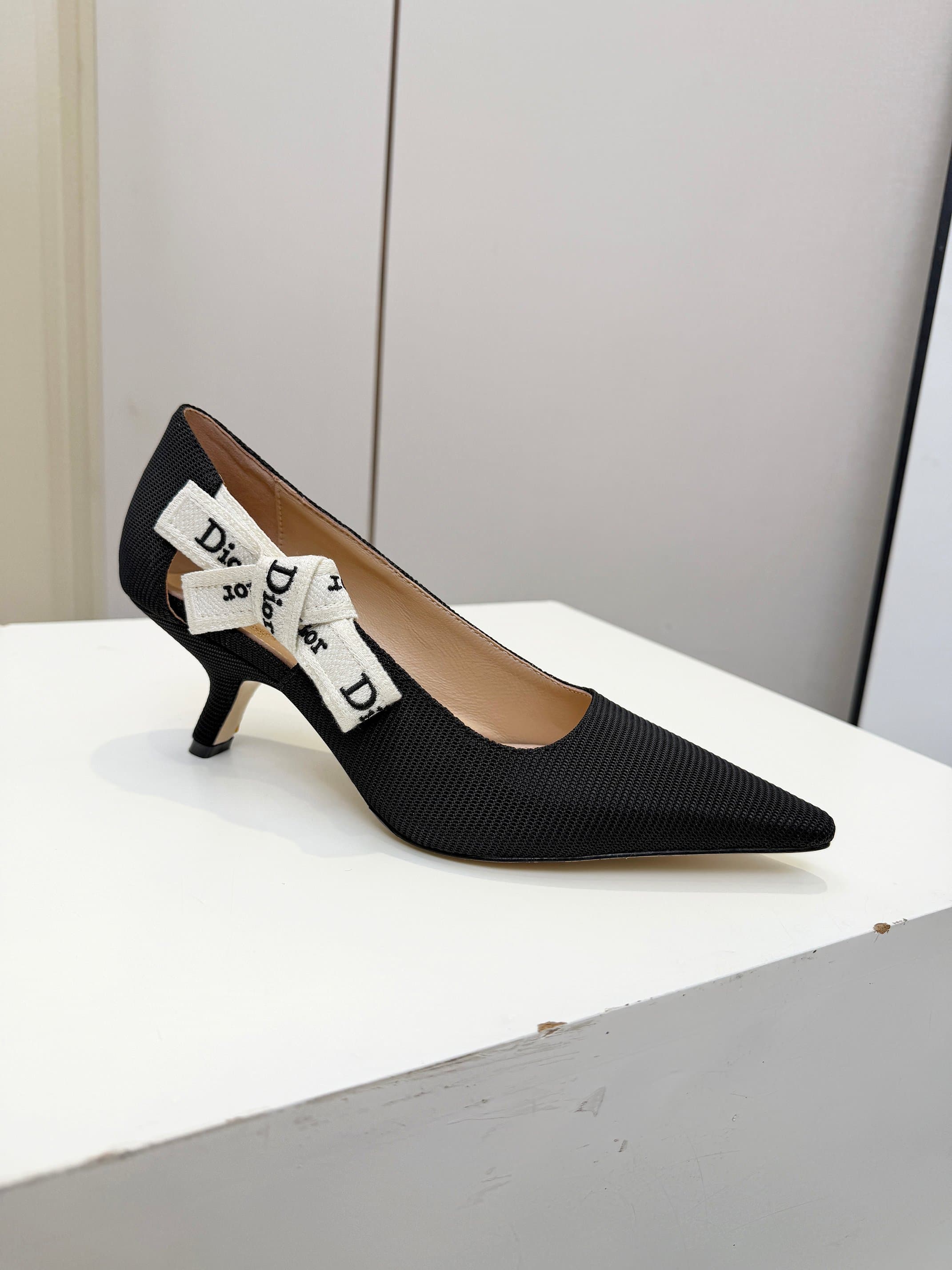 D5859 💰DIOR 26ss spring/summer new product: cat-style sandals[太阳][太阳][太阳] — image 1