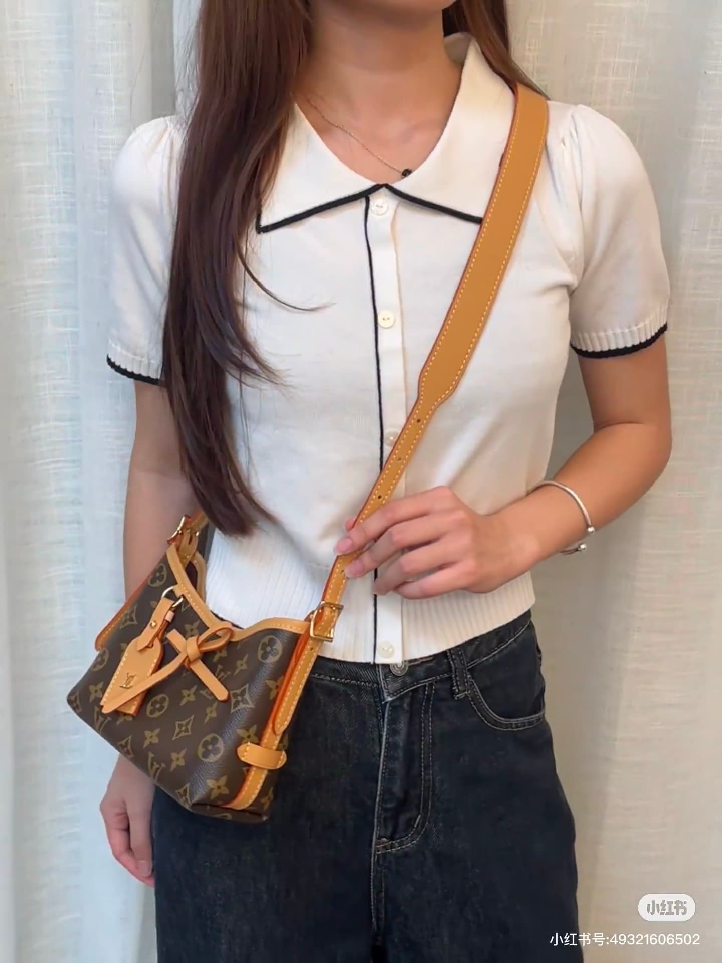 C5113 [Top Quality Version] All-steel hardware, 163C01 variable code chip, genuine product development, matching leather material for specialty stores. Model: M2A711. This Nano CarryAll handbag brings a fresh touch to everyday fashion with its elegant des — image 5
