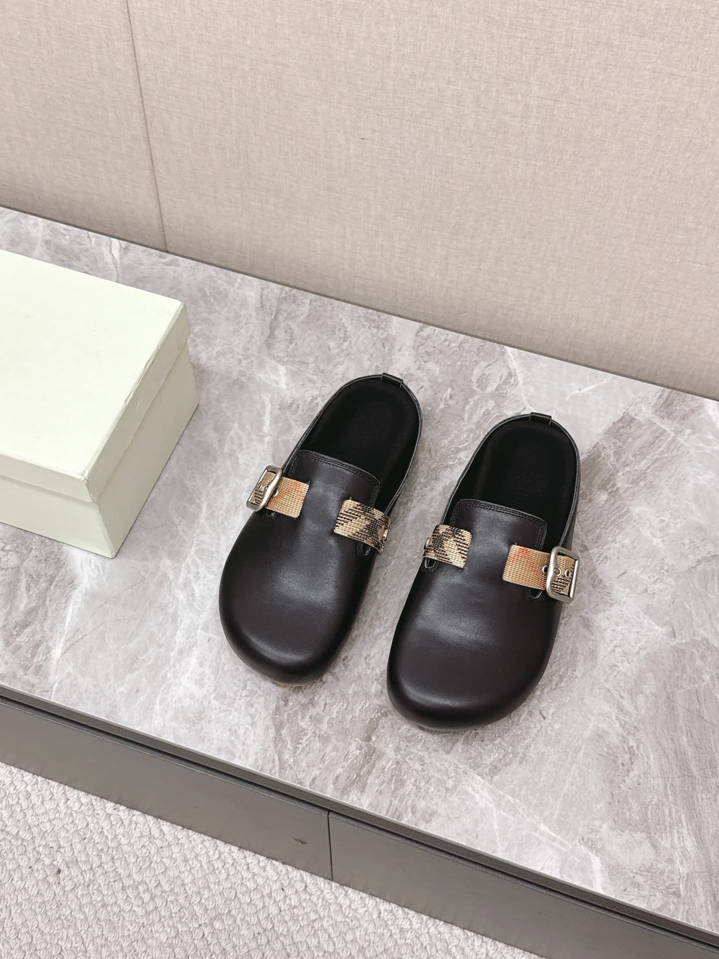 D3149 Men’s clothing ➕ 10 Burberry Burberry2025 Latest autumn/winter couple’s styles, Brogue shoes — image 3