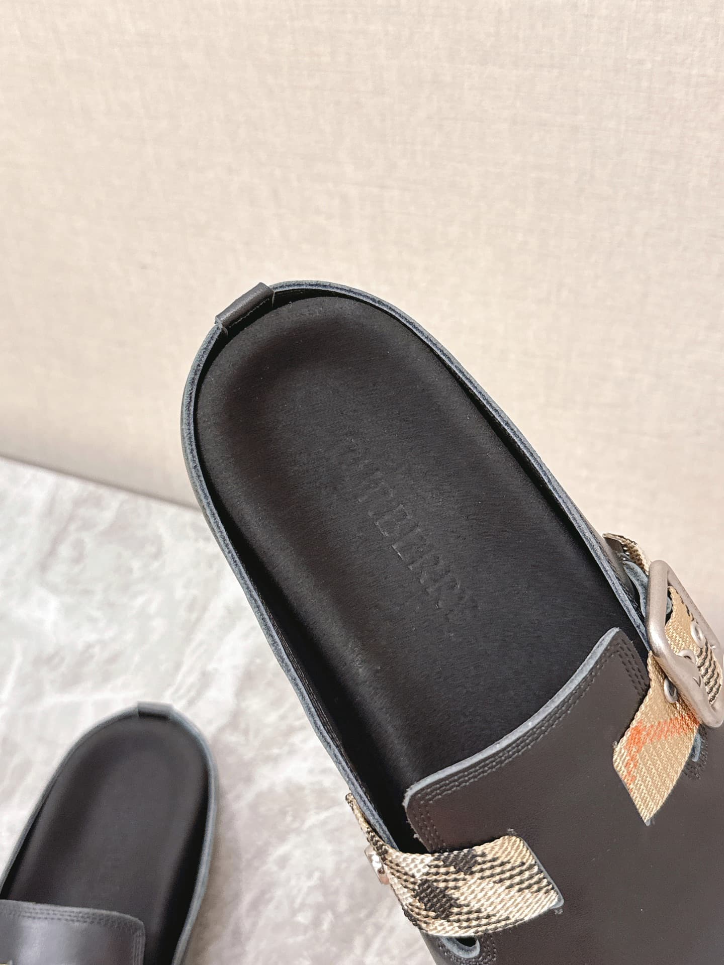 D3149 Men’s clothing ➕ 10 Burberry Burberry2025 Latest autumn/winter couple’s styles, Brogue shoes — image 8