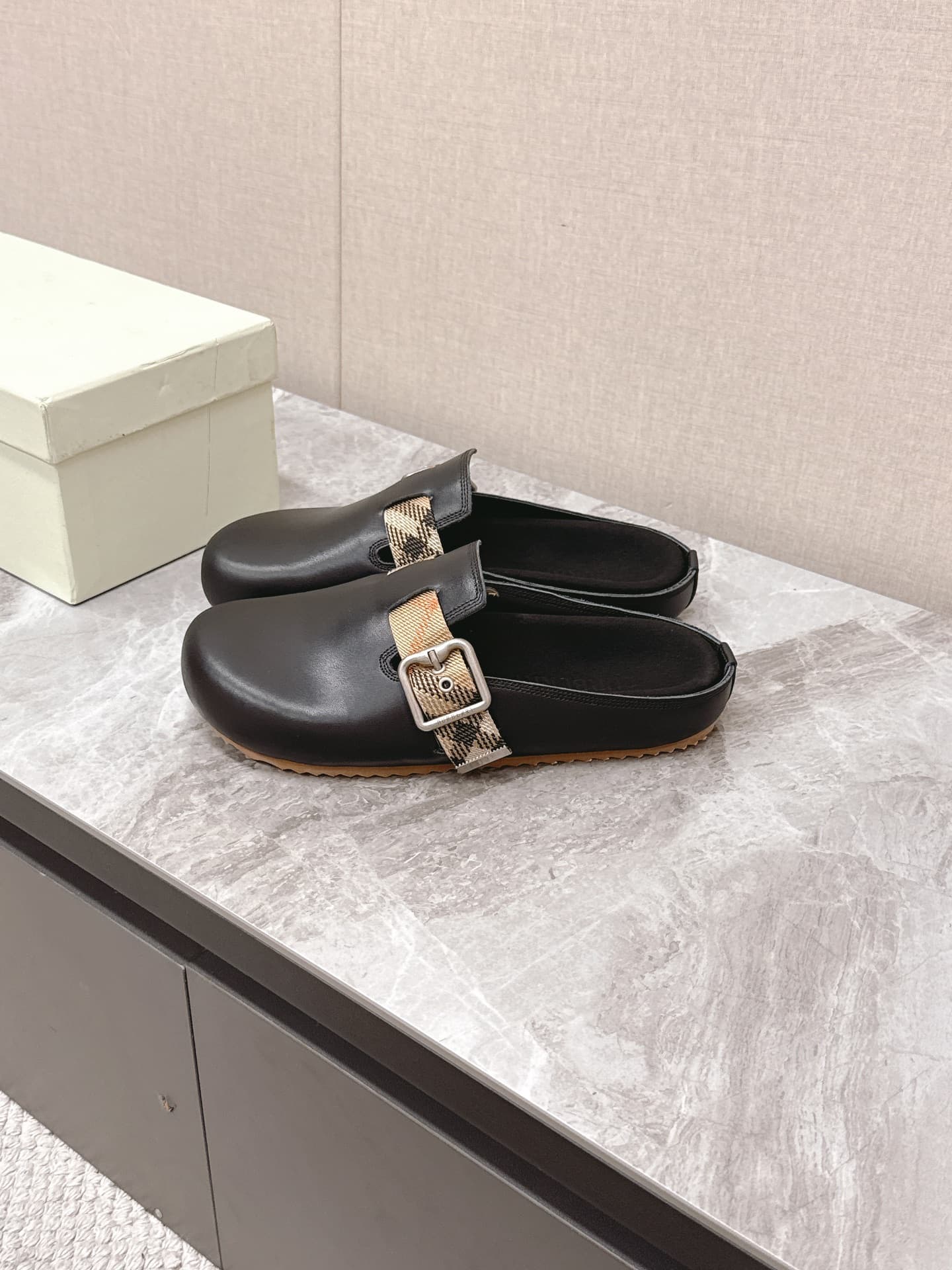 D3149 Men’s clothing ➕ 10 Burberry Burberry2025 Latest autumn/winter couple’s styles, Brogue shoes — image 4