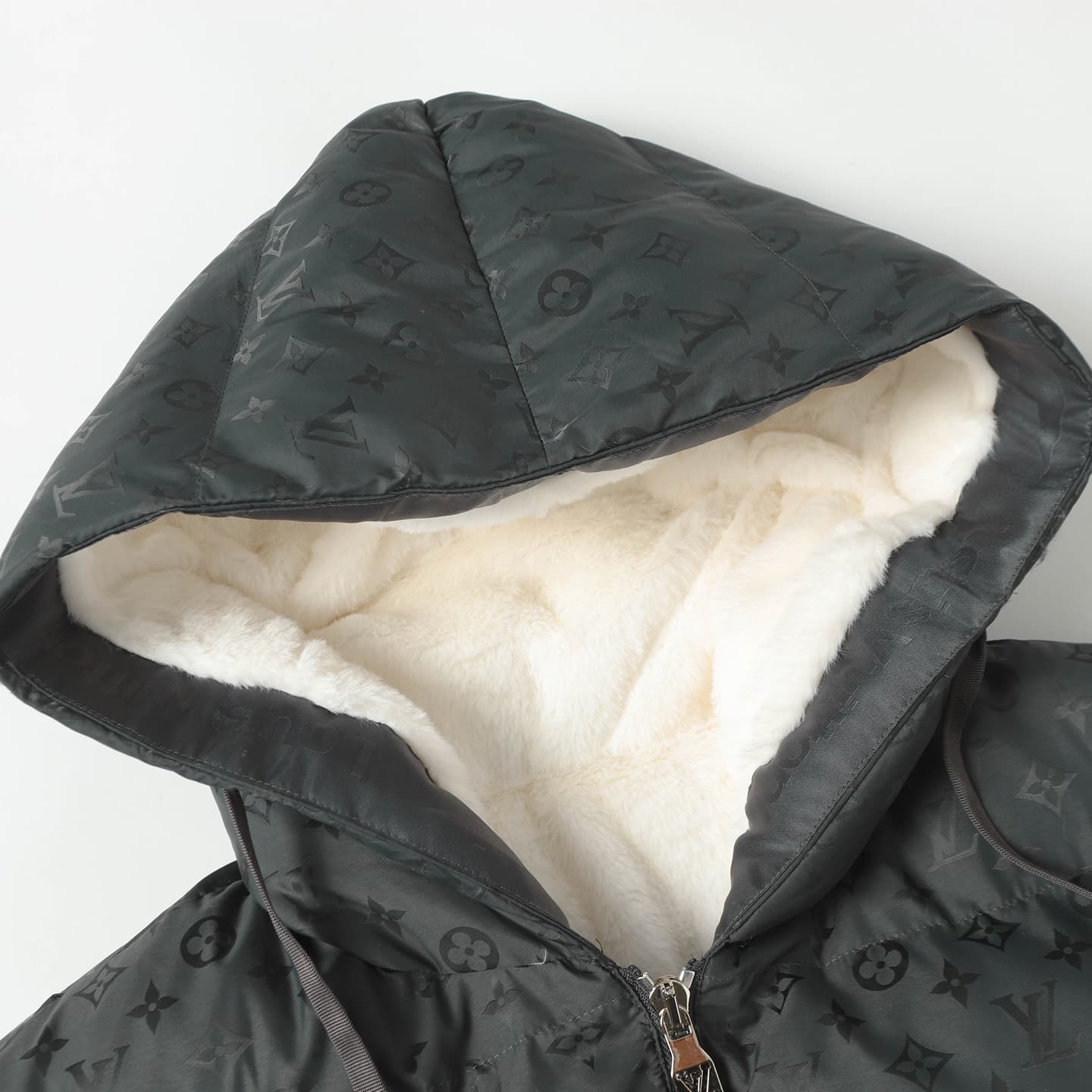 C11019 LOUIS VUITTON/Louis 24SS Ski Collection Filled Cotton Jackets — image 3