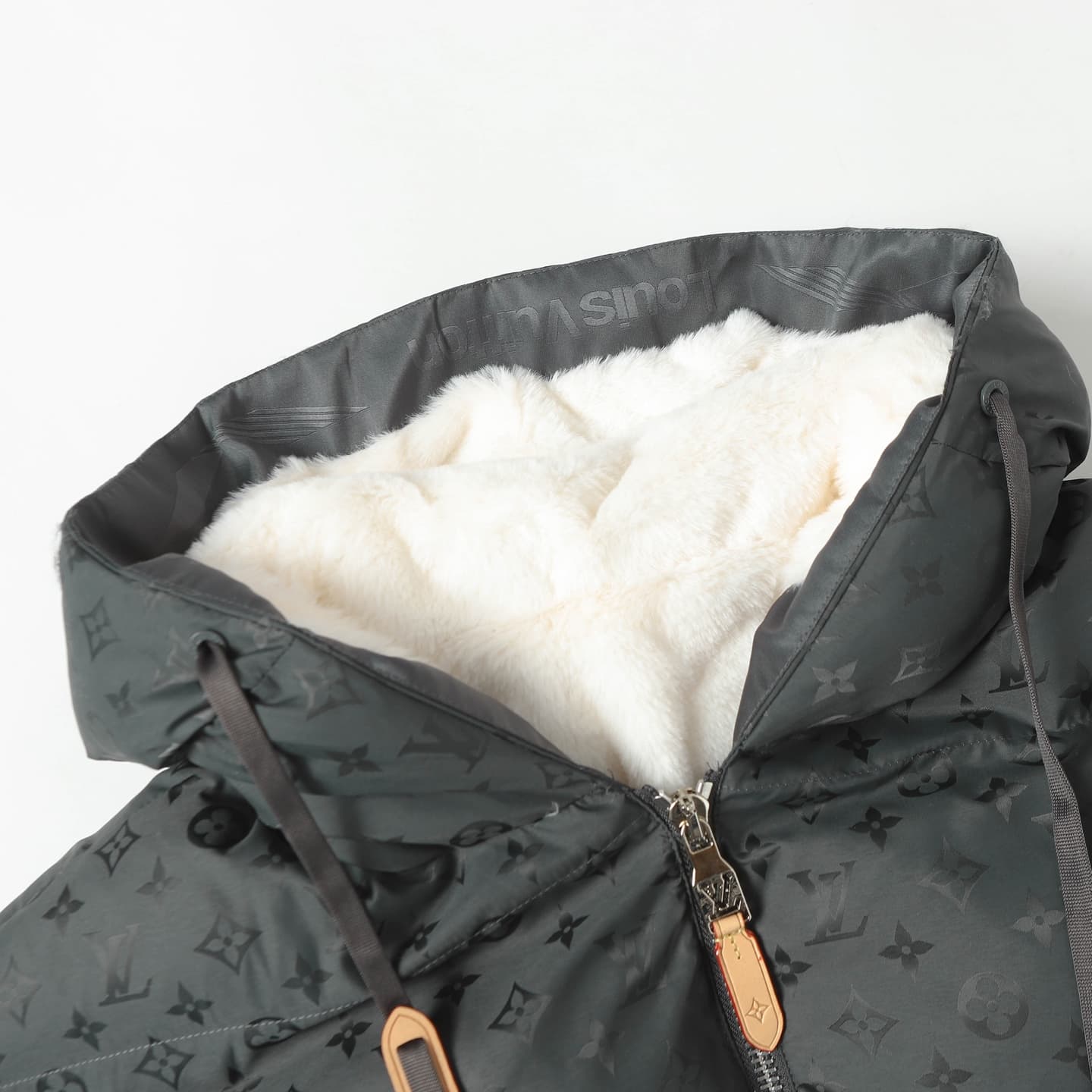 C11019 LOUIS VUITTON/Louis 24SS Ski Collection Filled Cotton Jackets — image 4