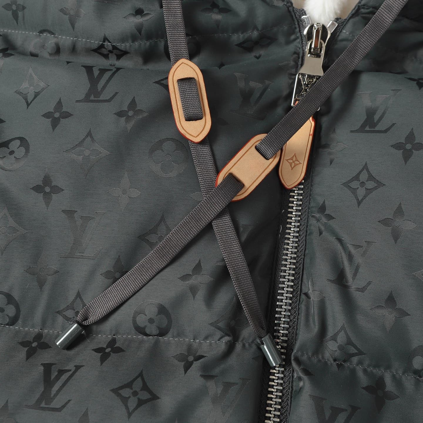 C11019 LOUIS VUITTON/Louis 24SS Ski Collection Filled Cotton Jackets — image 5