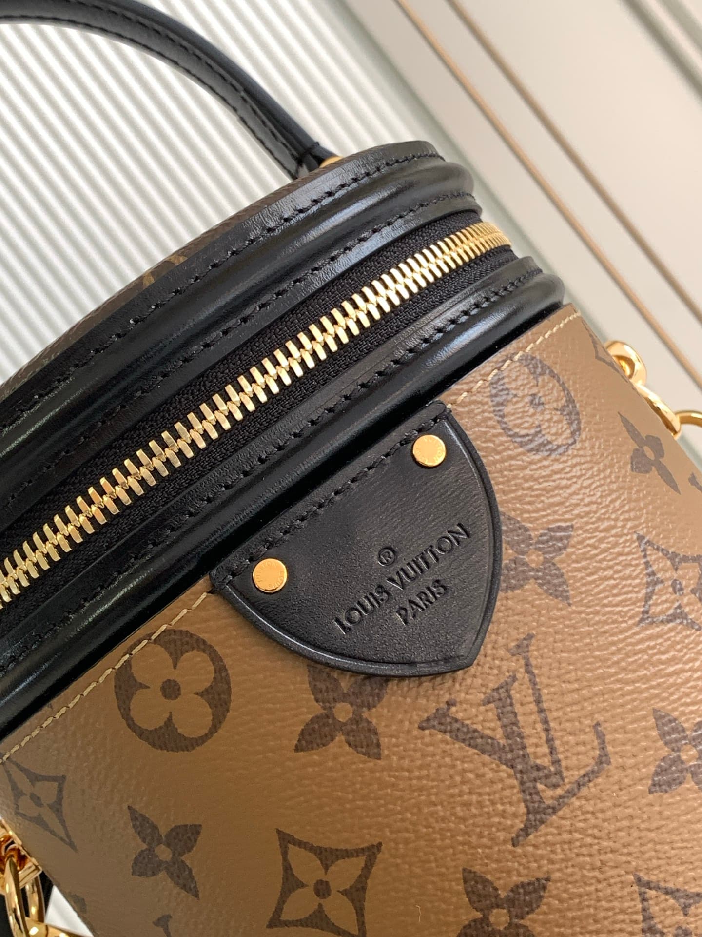 C4957 P【Full-steel hardware, MB163c01 variable code chip】High-grade product with complete packaging✨ M43986 yellow VANITY handbag. Inspired by the traditional LV Cannes makeup case design. The fashion artist director, Nicolas Ghesquière, has brought back  — image 6