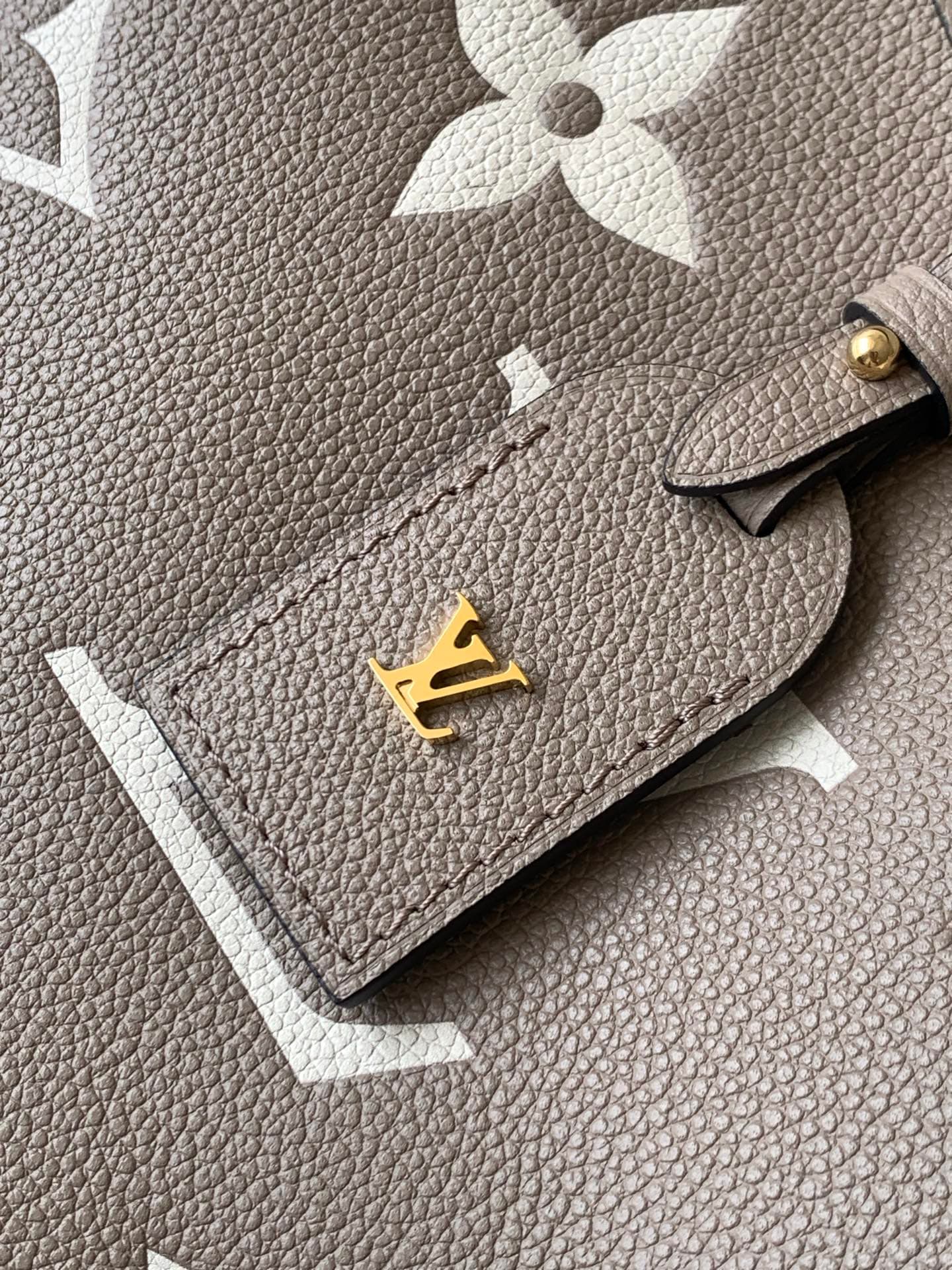 C5085 P【Full-steel hardware MB163c01 variable code chip】Premium quality with complete packaging. Model number: M47180, Elephant gray. This CarryAll small-sized bag is made from Monogram Empreinte leather, reflecting the elegant style of the LV Milky Way s — image 6