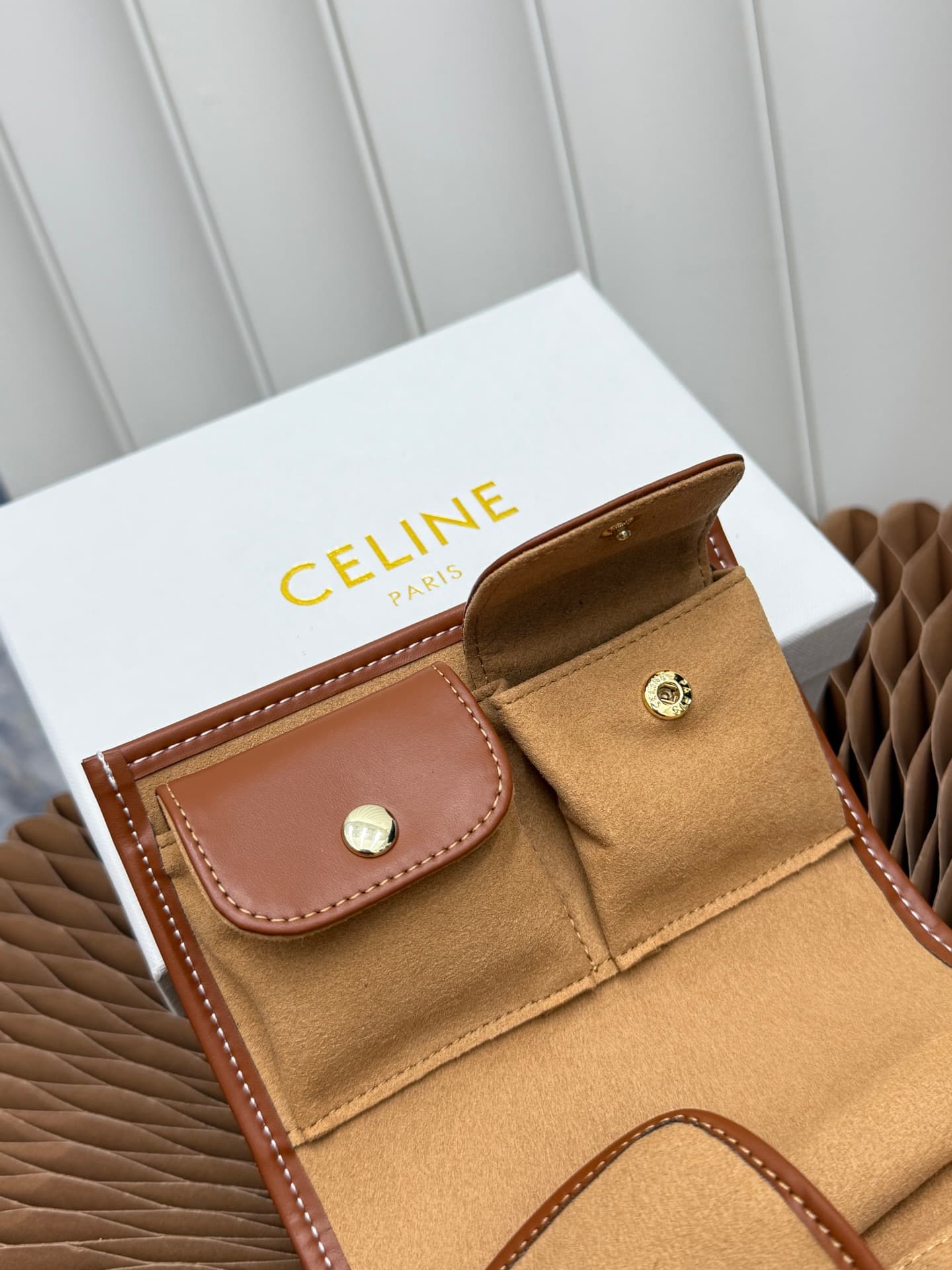 C411 CELINE fabric and cowhide jewelry bag — image 7