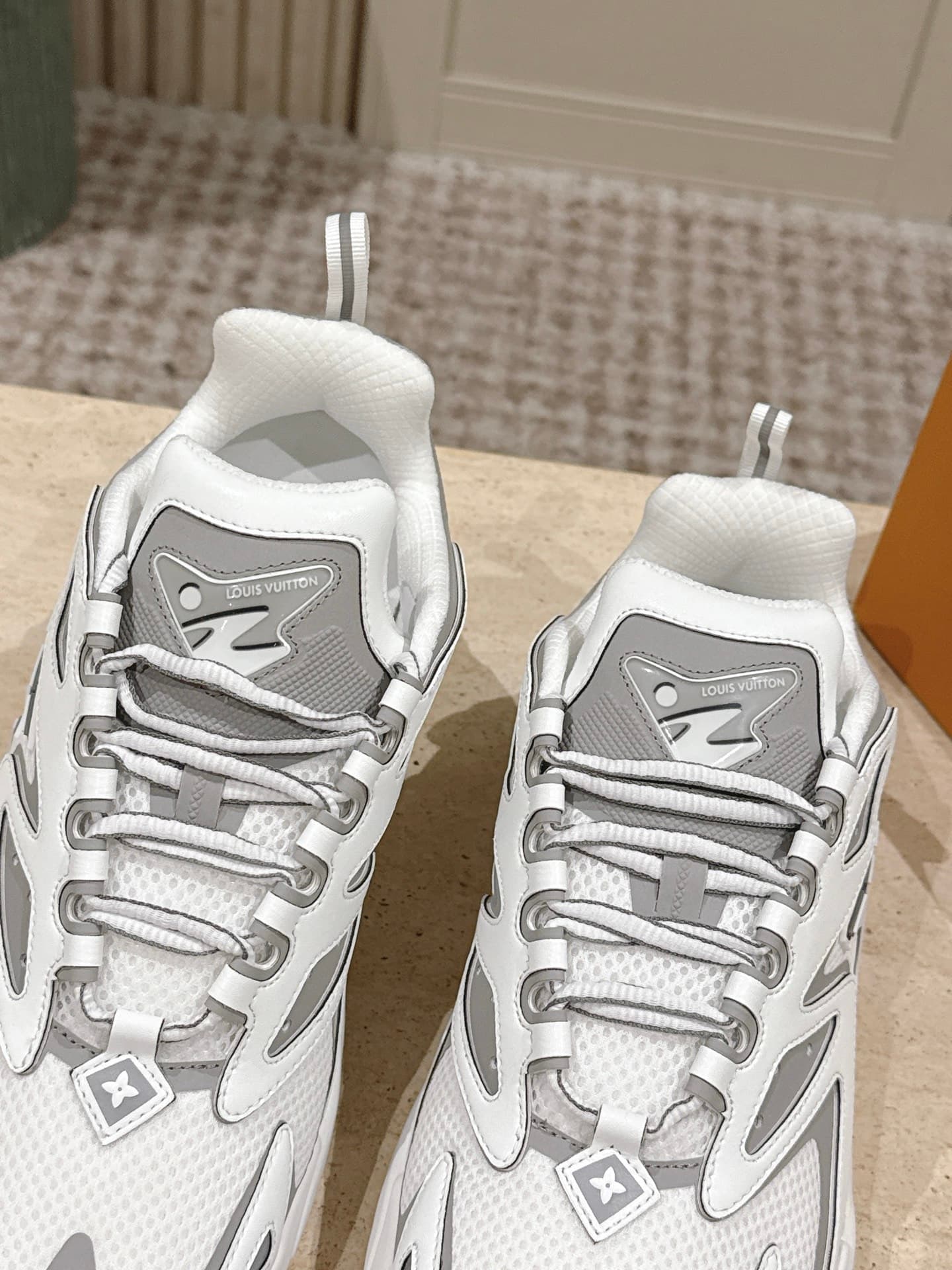 D9245 Top version: Men’s model — image 8