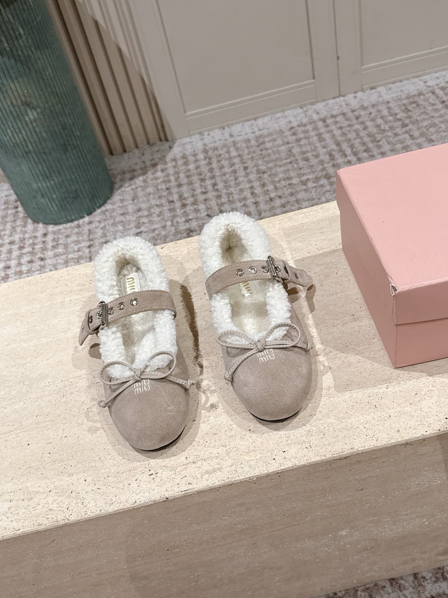 D10549 Version: — image 2