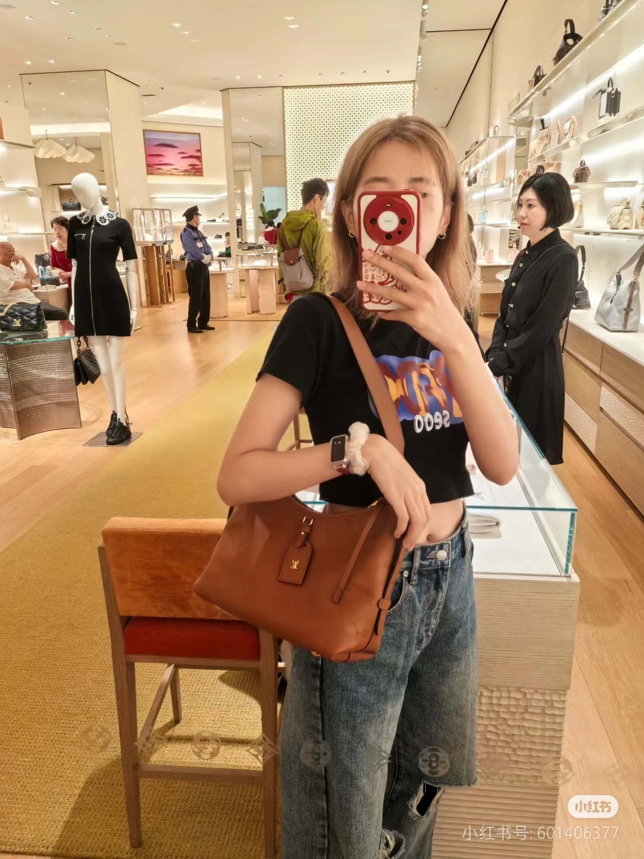 C5021 LV carryall maple color small size upper body photo — image 4