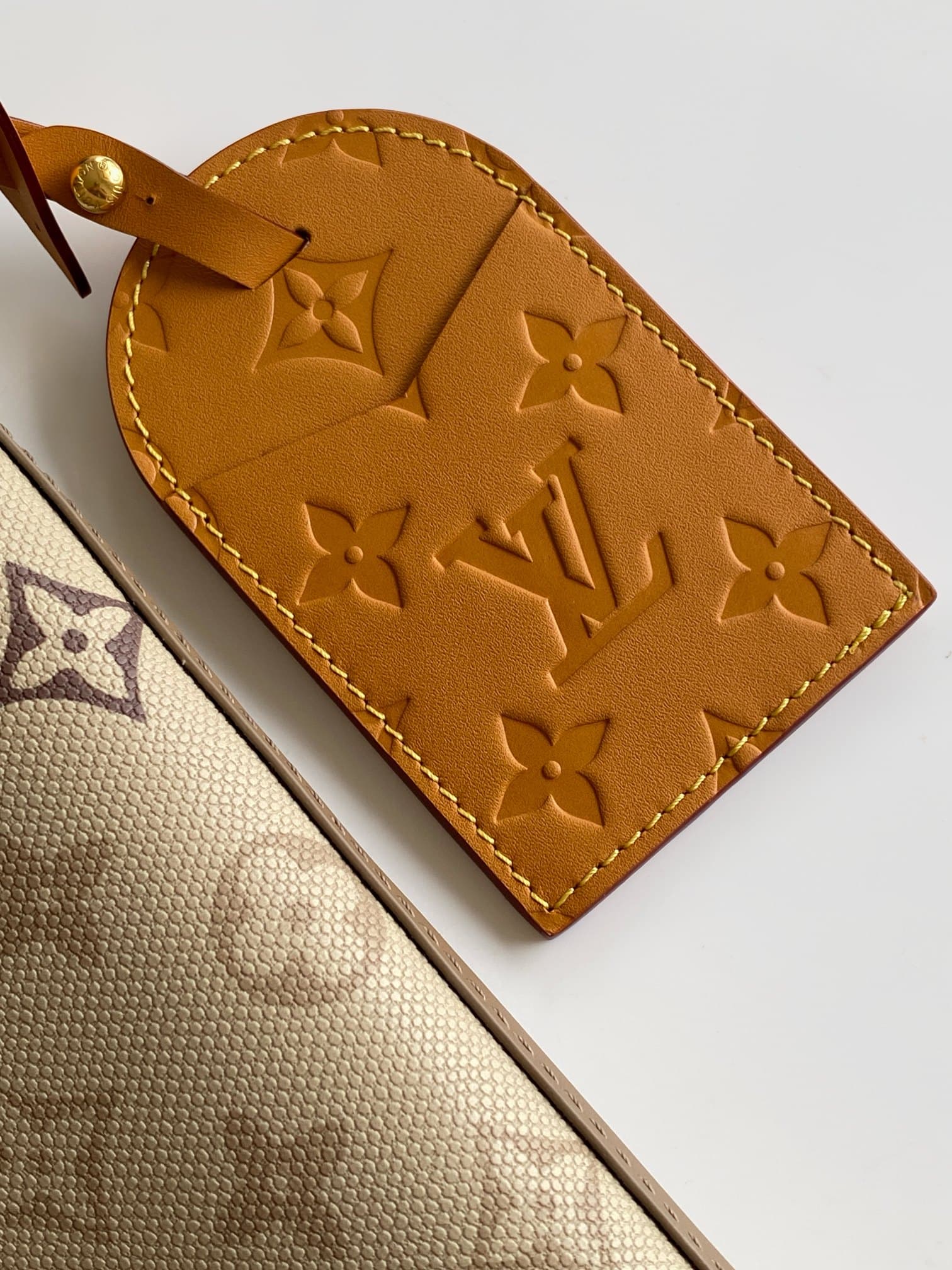 C5267 💰 M26931 – Top-quality original 163 chip【LV METIS handbag】. The Métis handbag, made of Monogram canvas, embodies a self-assured attitude. It features strong lines and contours; it offers the versatility required by modern handbags, while also retain — image 7