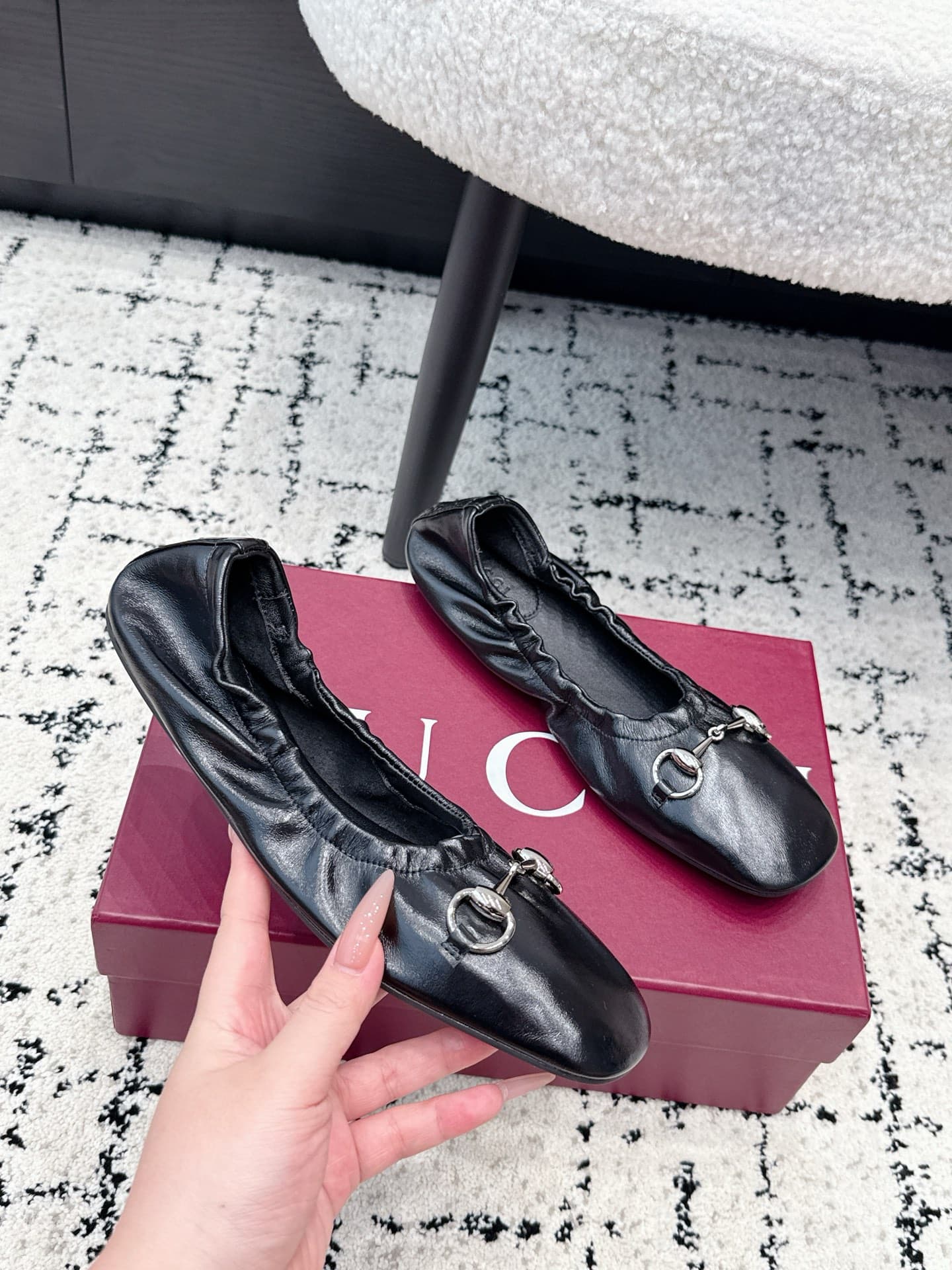 D7133 Gucci 26/ Prima Series Ballet Shoes: Classic Metal Buckle, Elastic Band, Flat Dance Shoes, Single-Shaped — image 5