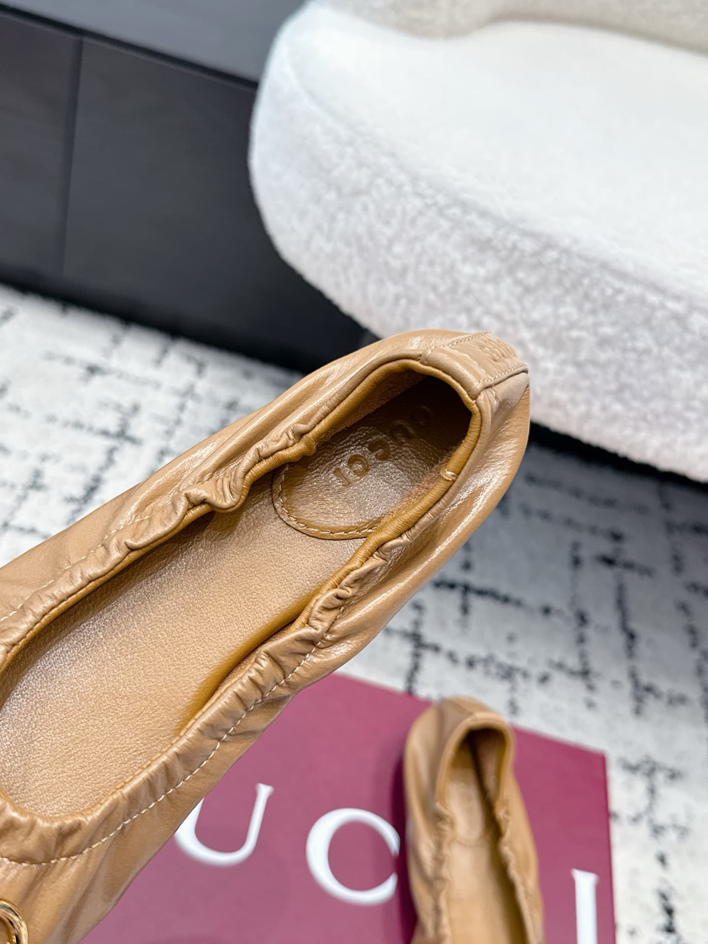 D7132 Gucci 26/ Prima Series Ballet Shoes: Classic Metal Buckle, Stretch Laces, Flat Dance Shoes, Single-Shaped — image 8