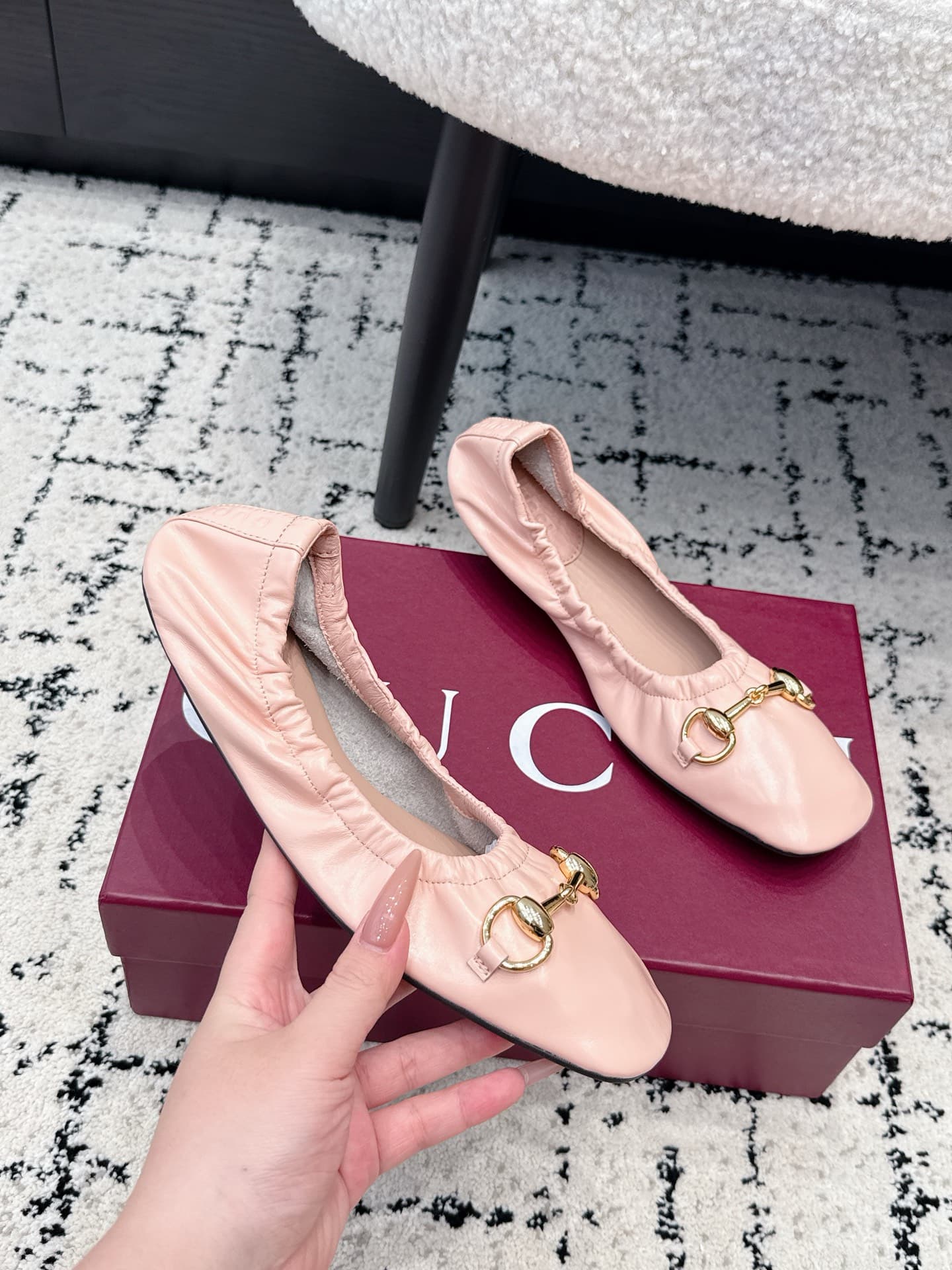 D7130 Gucci 26/ Prima Series Ballet Shoes: Classic Metal Buckle, Elastic Band, Flat Dance Shoes, Single Shoe — image 5
