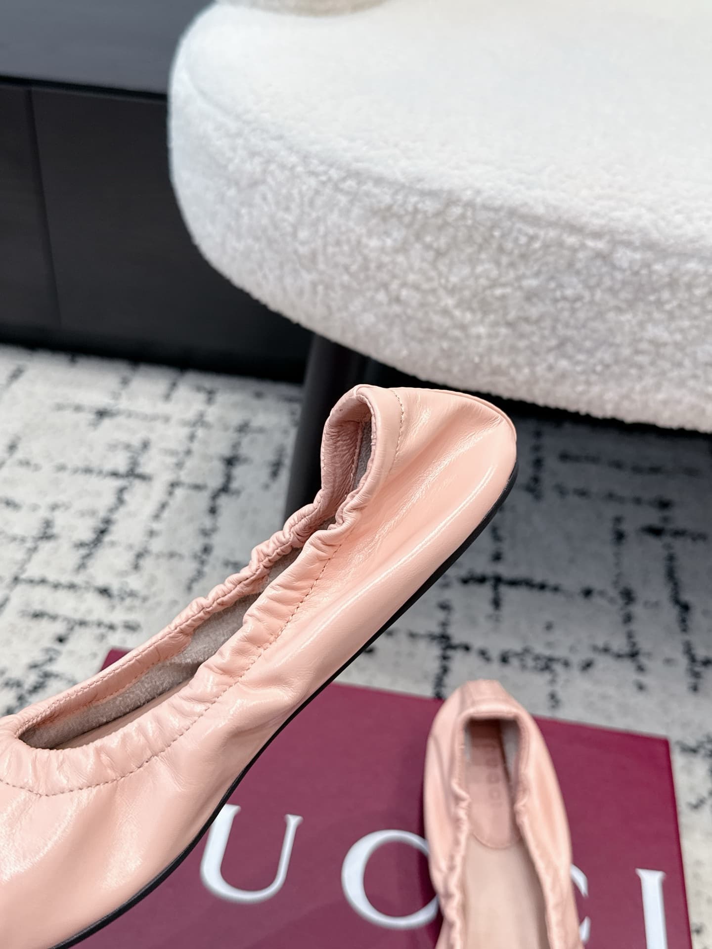 D7130 Gucci 26/ Prima Series Ballet Shoes: Classic Metal Buckle, Elastic Band, Flat Dance Shoes, Single Shoe — image 7