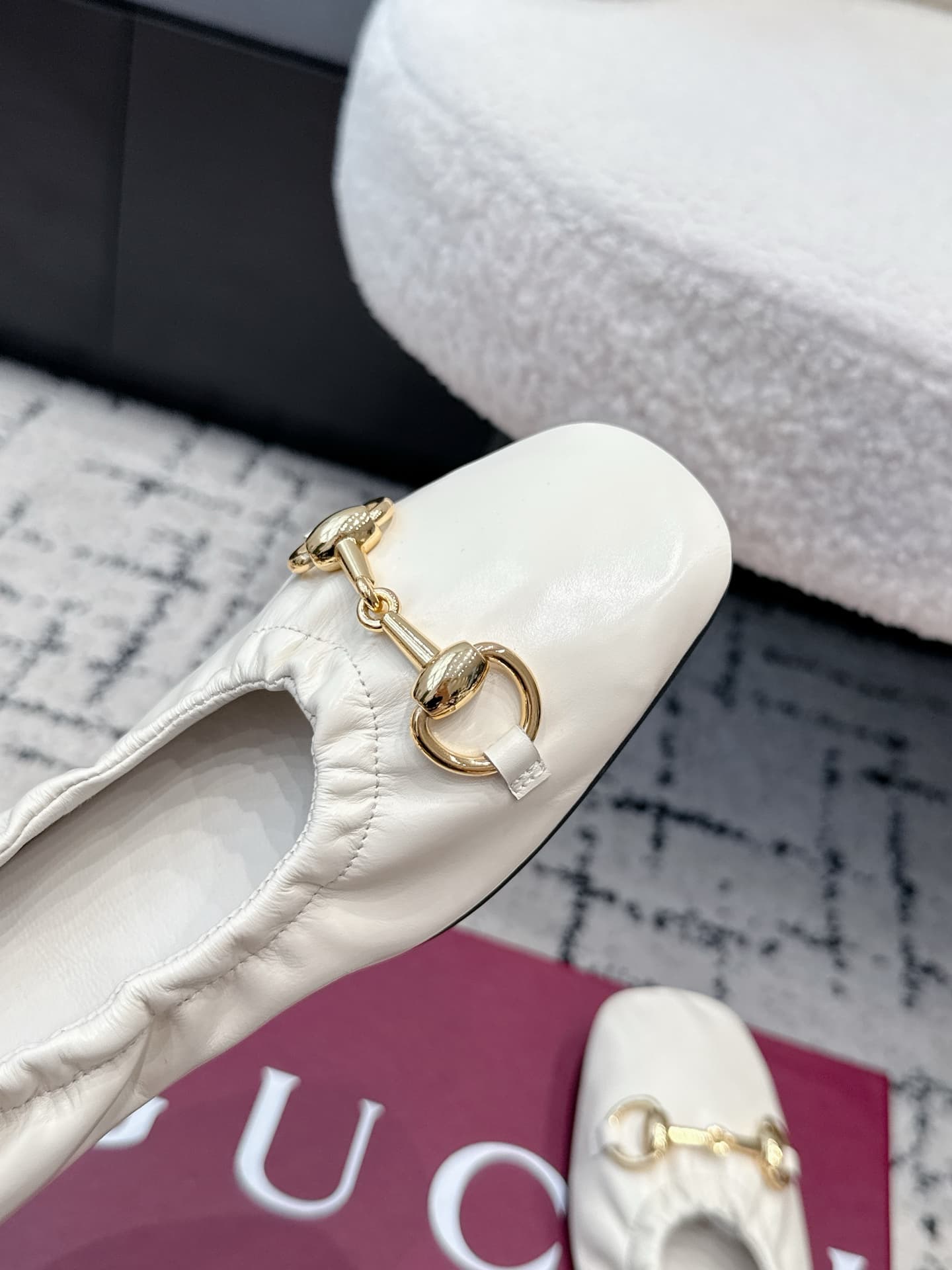 D7129 Gucci 26/ Prima Series Ballet Shoes: Classic Metal Buckle, Stretch Band, Flat Dance Shoes, Single Shoe — image 8