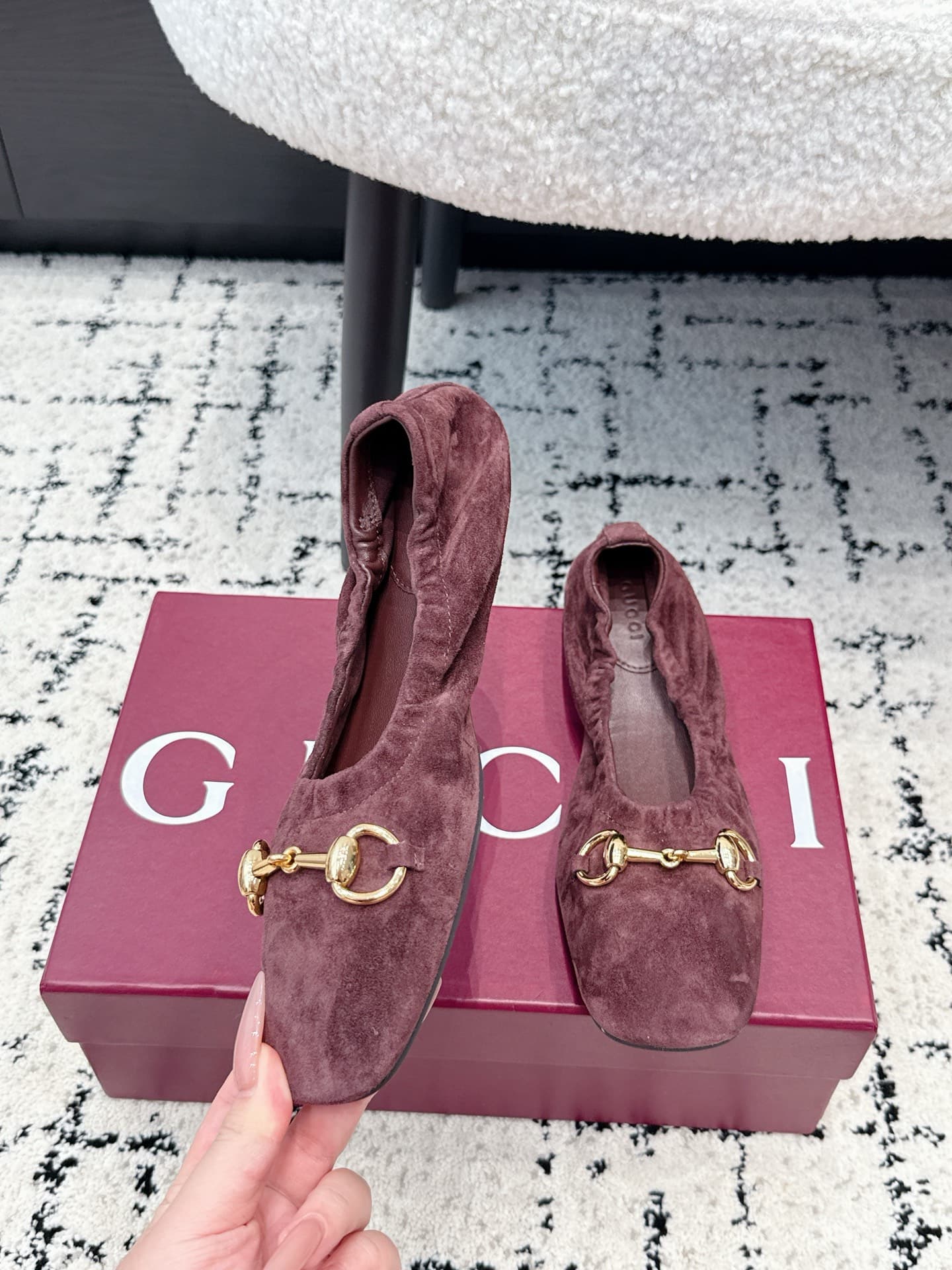 D7128 Gucci 26/ Prima Series Ballet Shoes: Classic Metal Buckle, Elastic Band, Flat Dance Shoes, Single Shoe — image 4