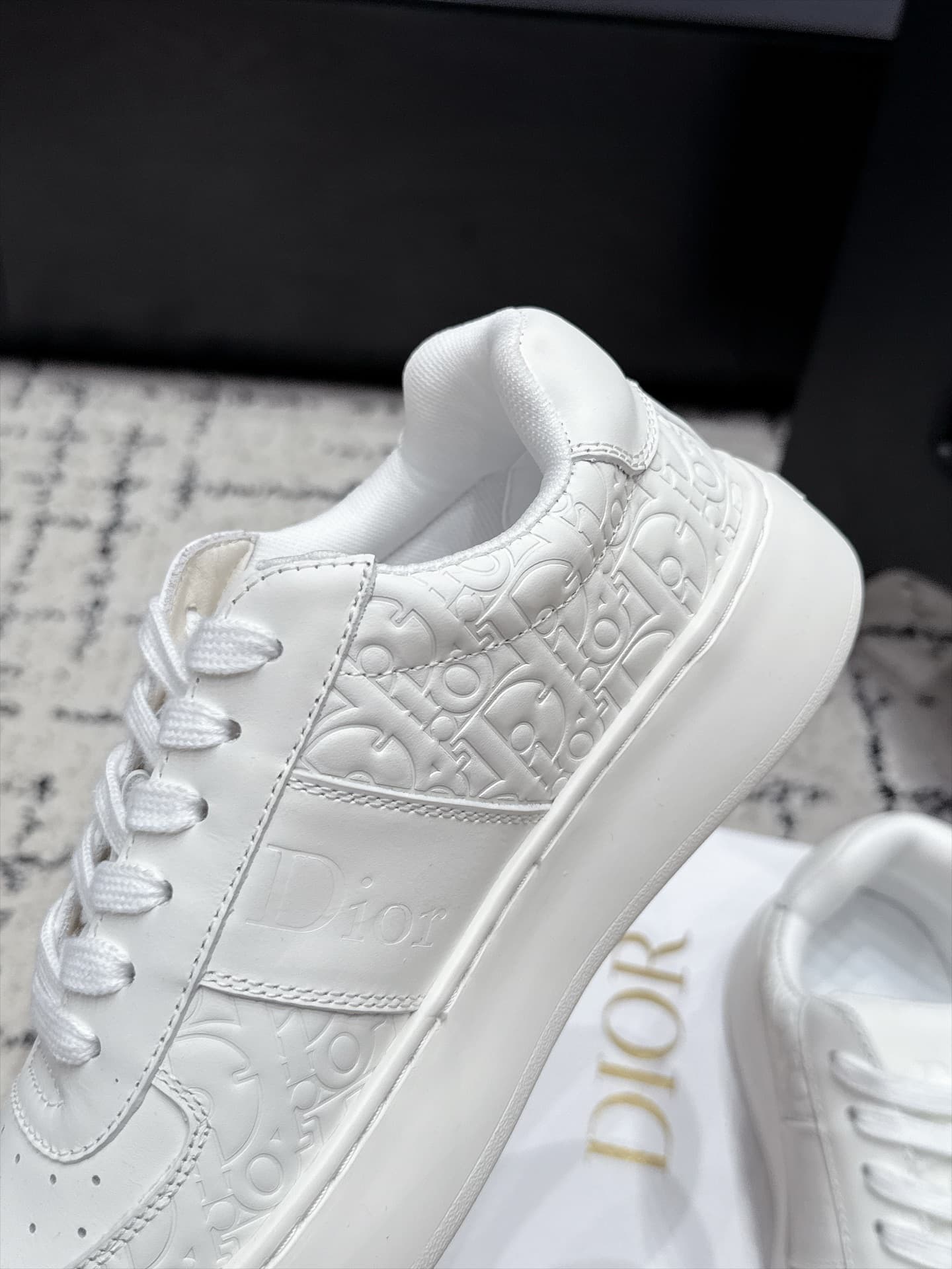 D5736 Dior 26/ Dior’s new casual shoes, with patterns and white-colored soles — image 6