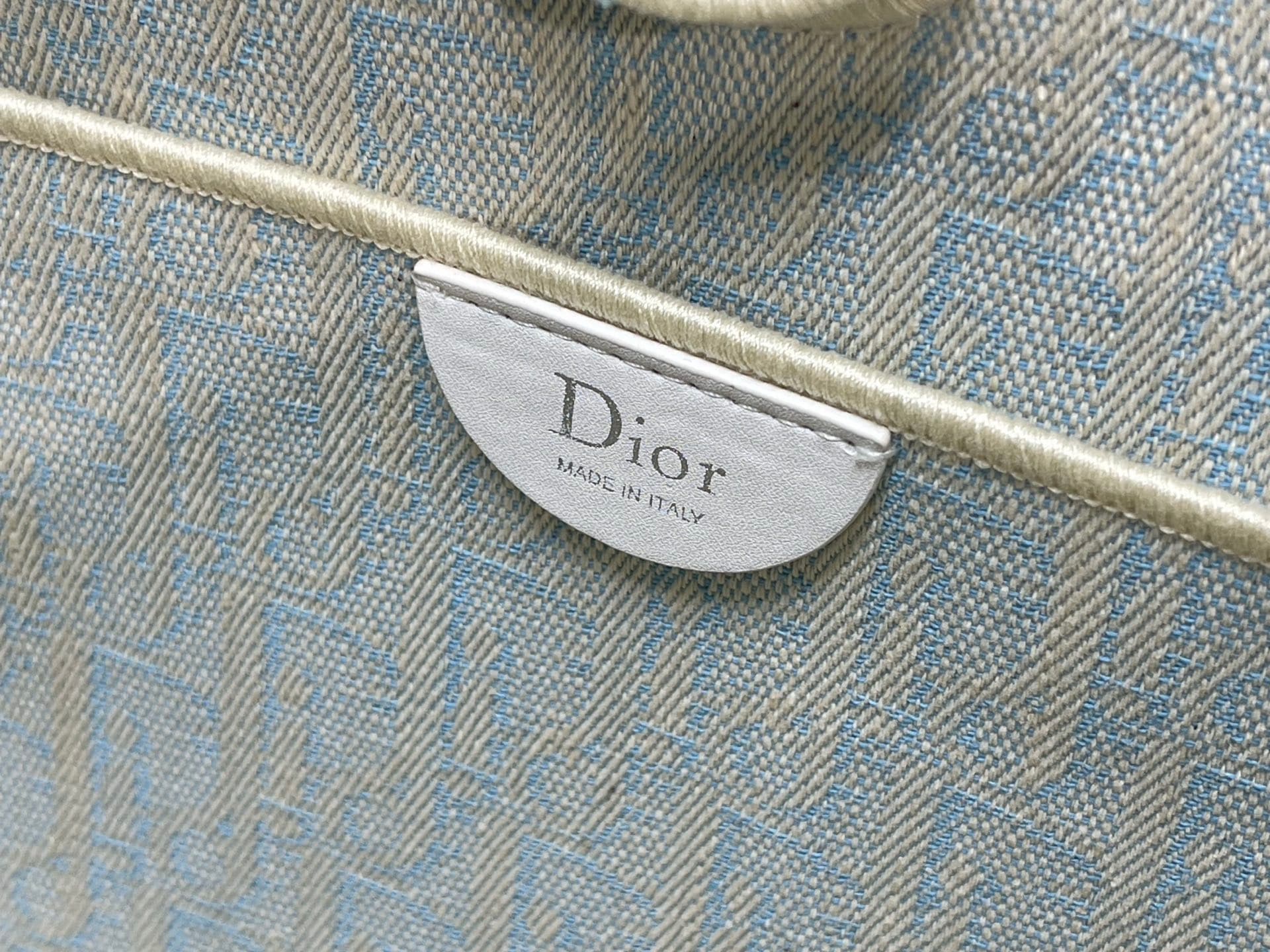 C1838 Large size 🎀 ✐. 𝐷}iour 𝐵𝑂𝑊 collection/series with bow tie support — image 8