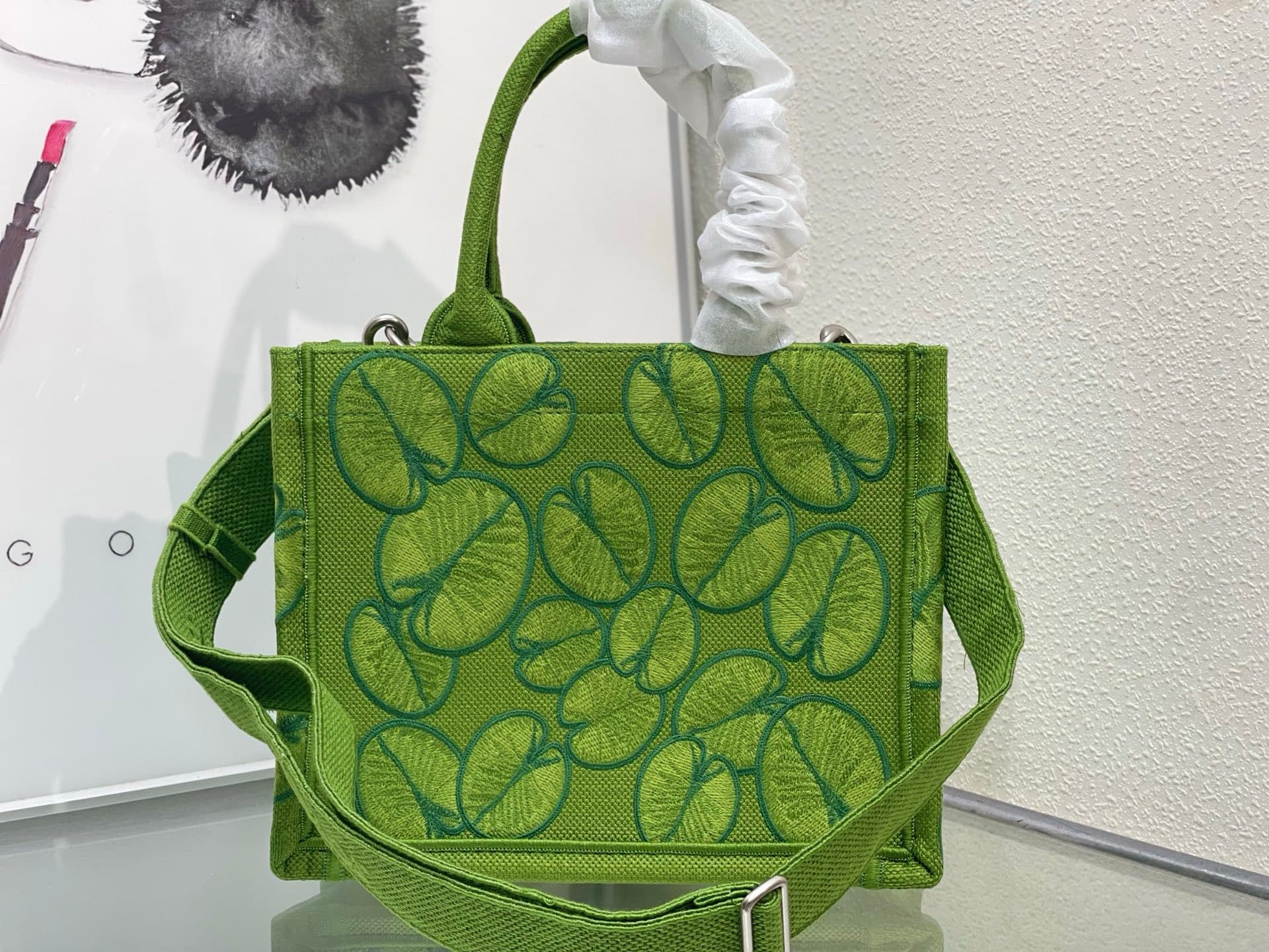 C1844 Small size 🆕 Details of Diore JWA’s new bags in the first season! The classic bag style with a modern touch — image 3