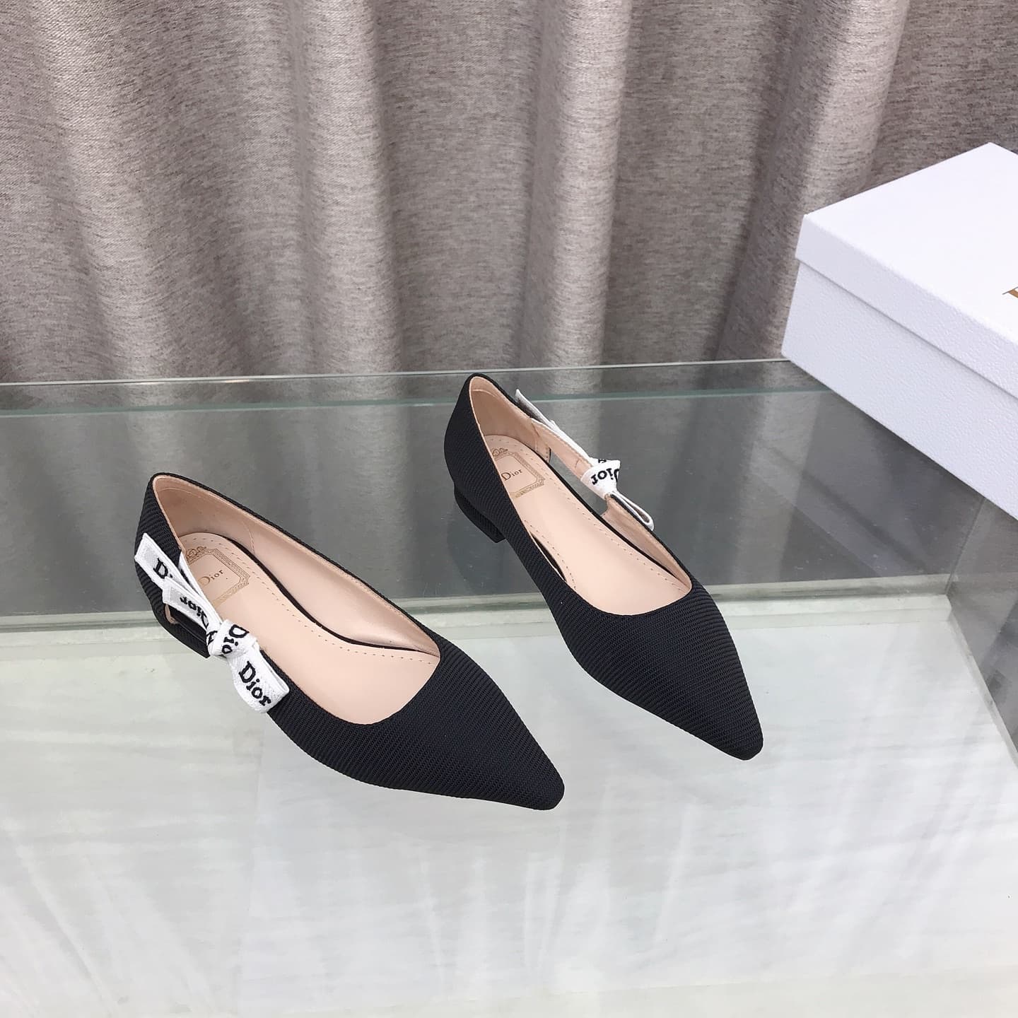 D6004 J’ADIOR Dior Dior 2026 Early Spring New Model Straps and bowed high heels for women. A popular model with a CD logo and flat toe design, with open-patterned colors. It’s the top-quality version available on the market. — image 2
