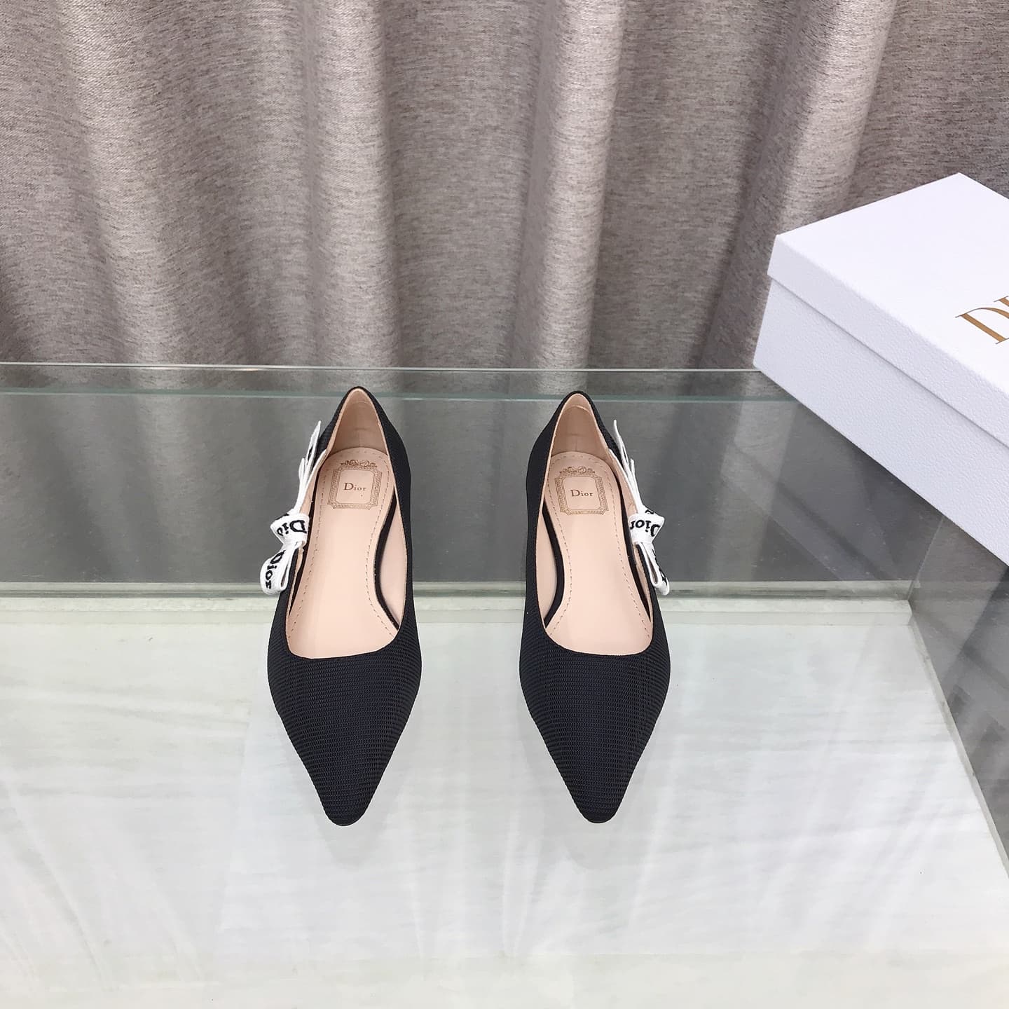 D6004 J’ADIOR Dior Dior 2026 Early Spring New Model Straps and bowed high heels for women. A popular model with a CD logo and flat toe design, with open-patterned colors. It’s the top-quality version available on the market. — image 3