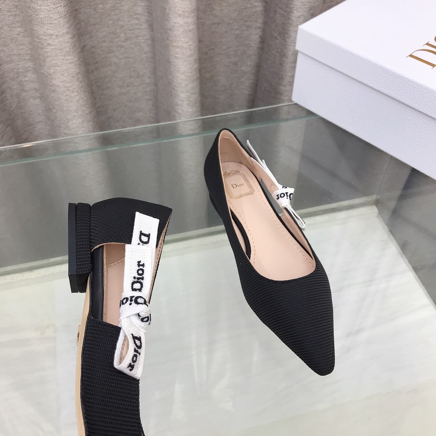 D6004 J’ADIOR Dior Dior 2026 Early Spring New Model Straps and bowed high heels for women. A popular model with a CD logo and flat toe design, with open-patterned colors. It’s the top-quality version available on the market. — image 4