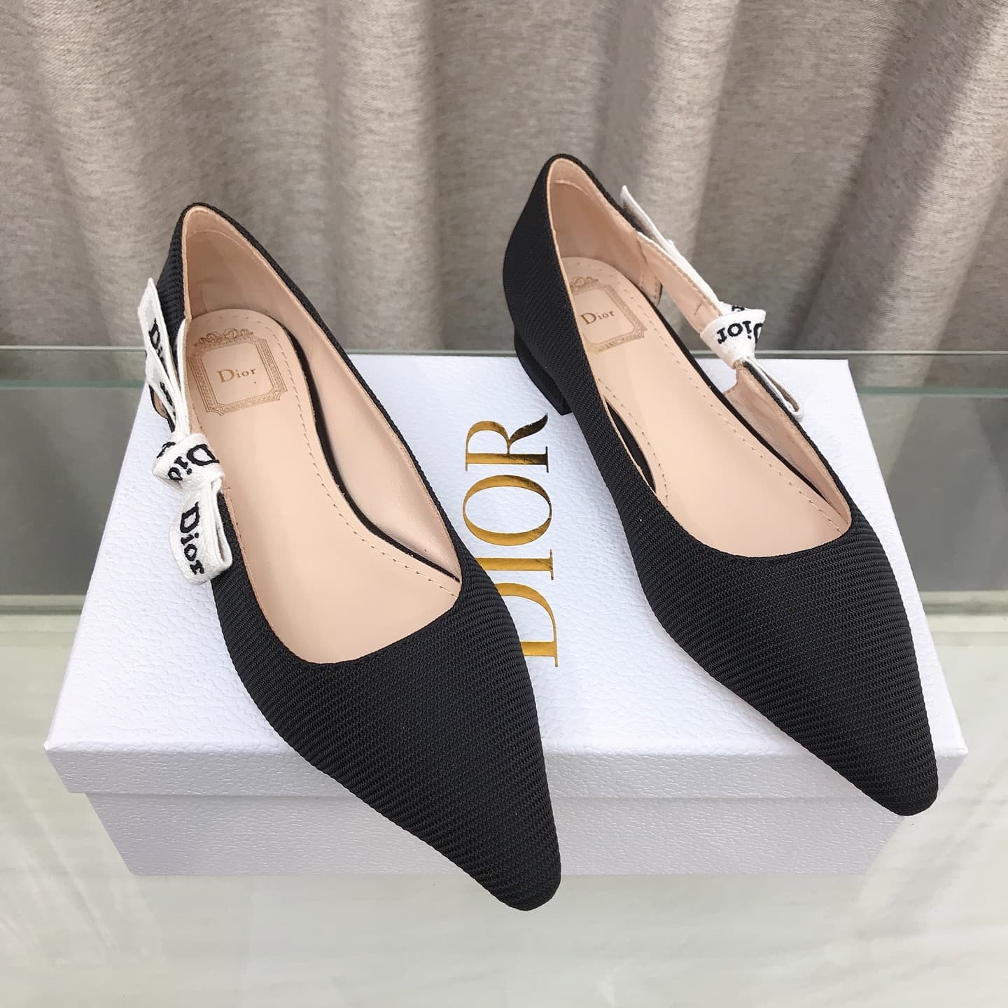 D6004 J’ADIOR Dior Dior 2026 Early Spring New Model Straps and bowed high heels for women. A popular model with a CD logo and flat toe design, with open-patterned colors. It’s the top-quality version available on the market. — image 7