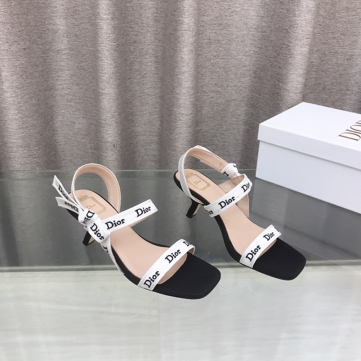 D6005 J’ADIOR Dior Dior 2026 – New early spring collection, high-end Dentelle high heels with bow details. Popular among stars, featuring CD letter logo and three-dimensional embroidery, pointed toe, open-toe, multi-colored slippers – the top-tier version — image 2