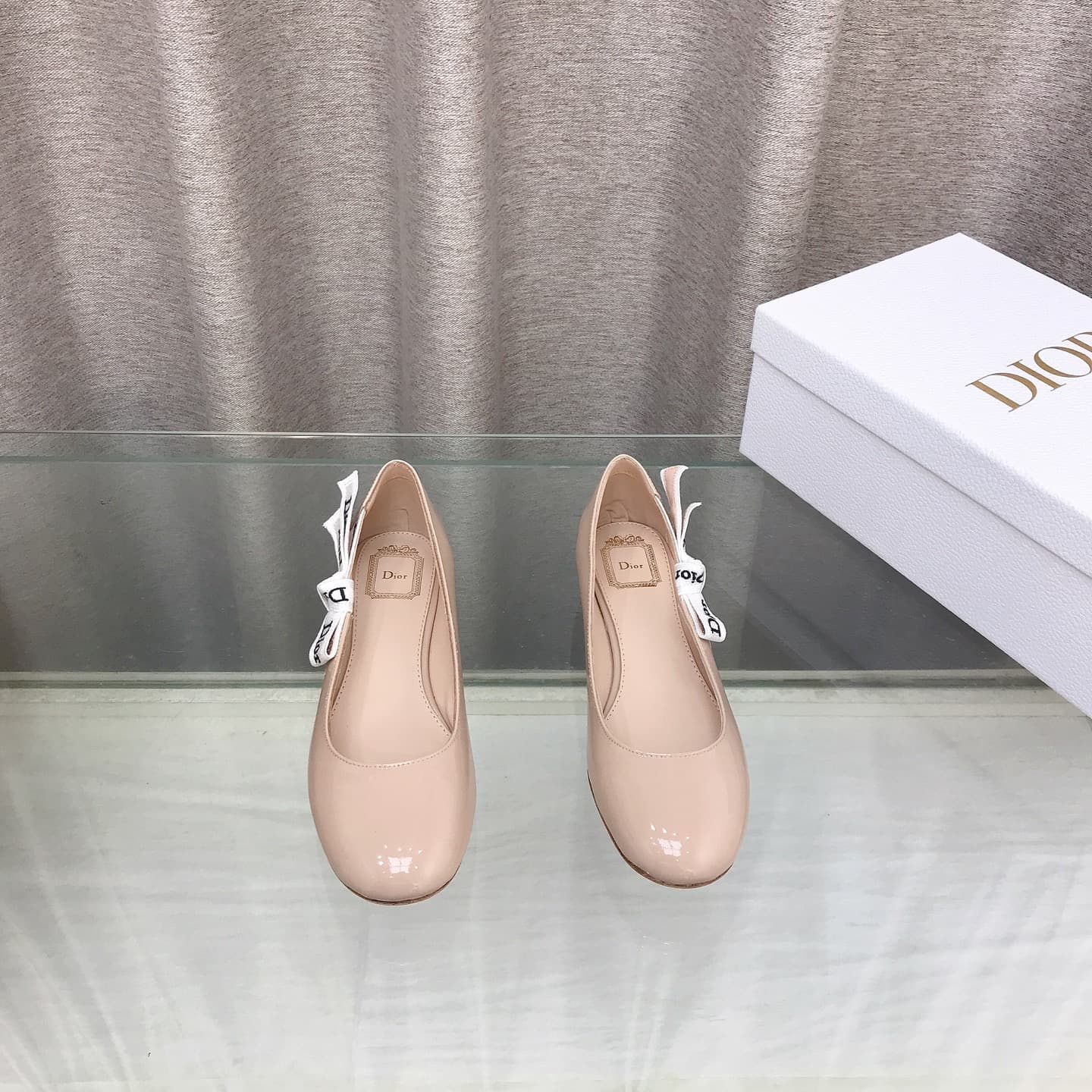 D5999 D Family~DIOR 2026 Early Spring New Model: Classic Leather and Ribbon Loafers — image 3