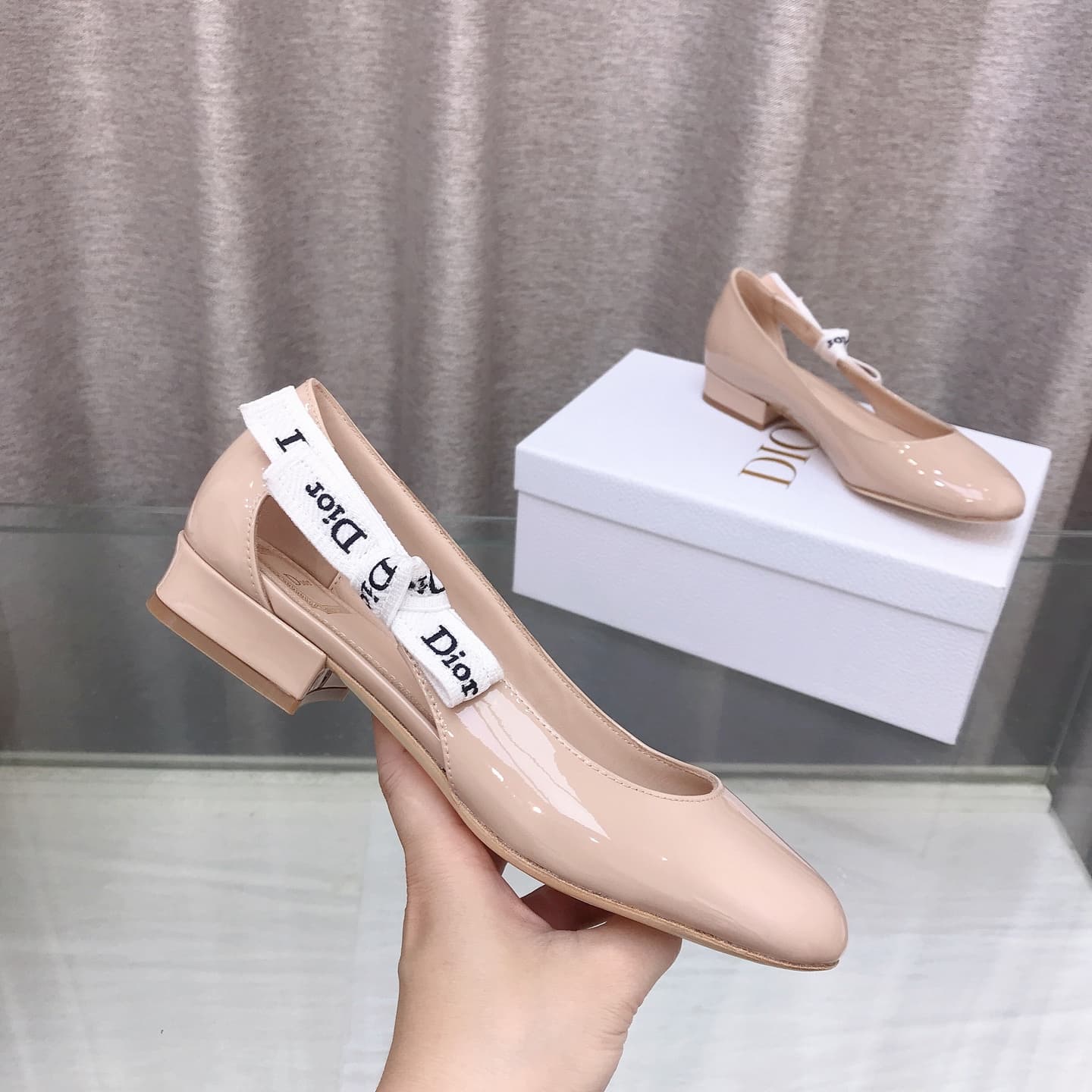 D5999 D Family~DIOR 2026 Early Spring New Model: Classic Leather and Ribbon Loafers — image 7