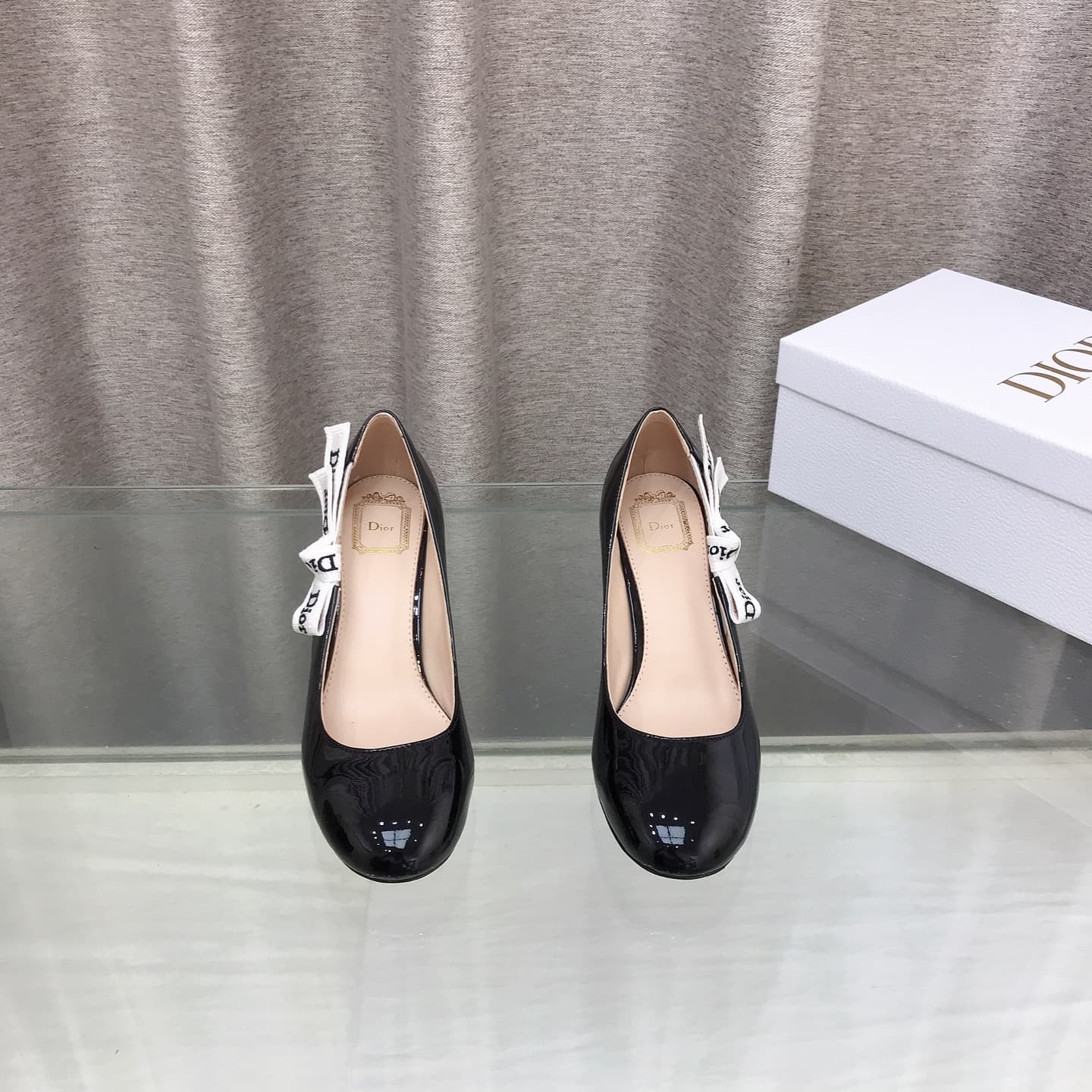 D5998 D Family ~ Diore 2026 Early Spring New Model: Classic leather and belted shoes — image 3